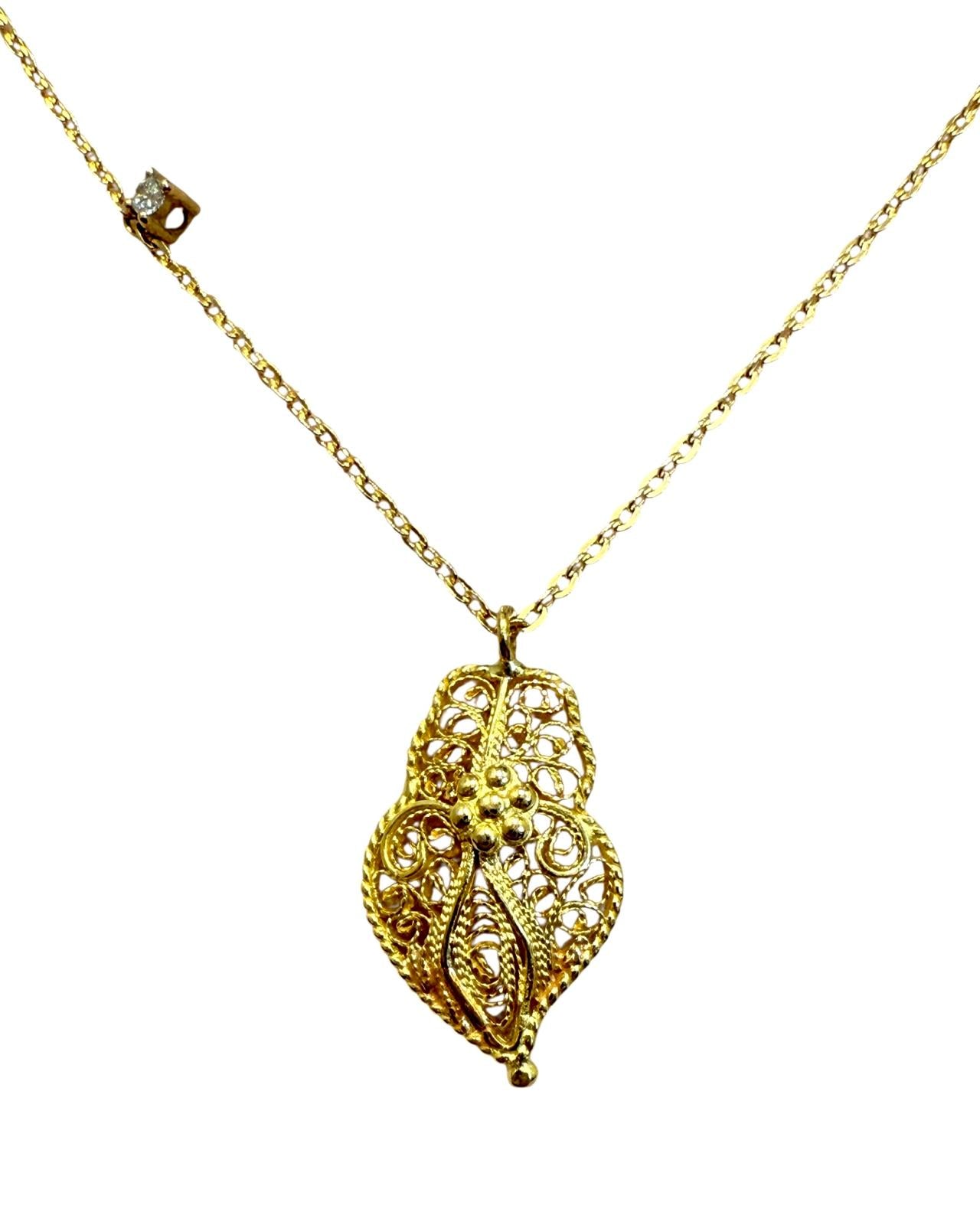 Colar Coração de Viana com Brilhante em Ouro