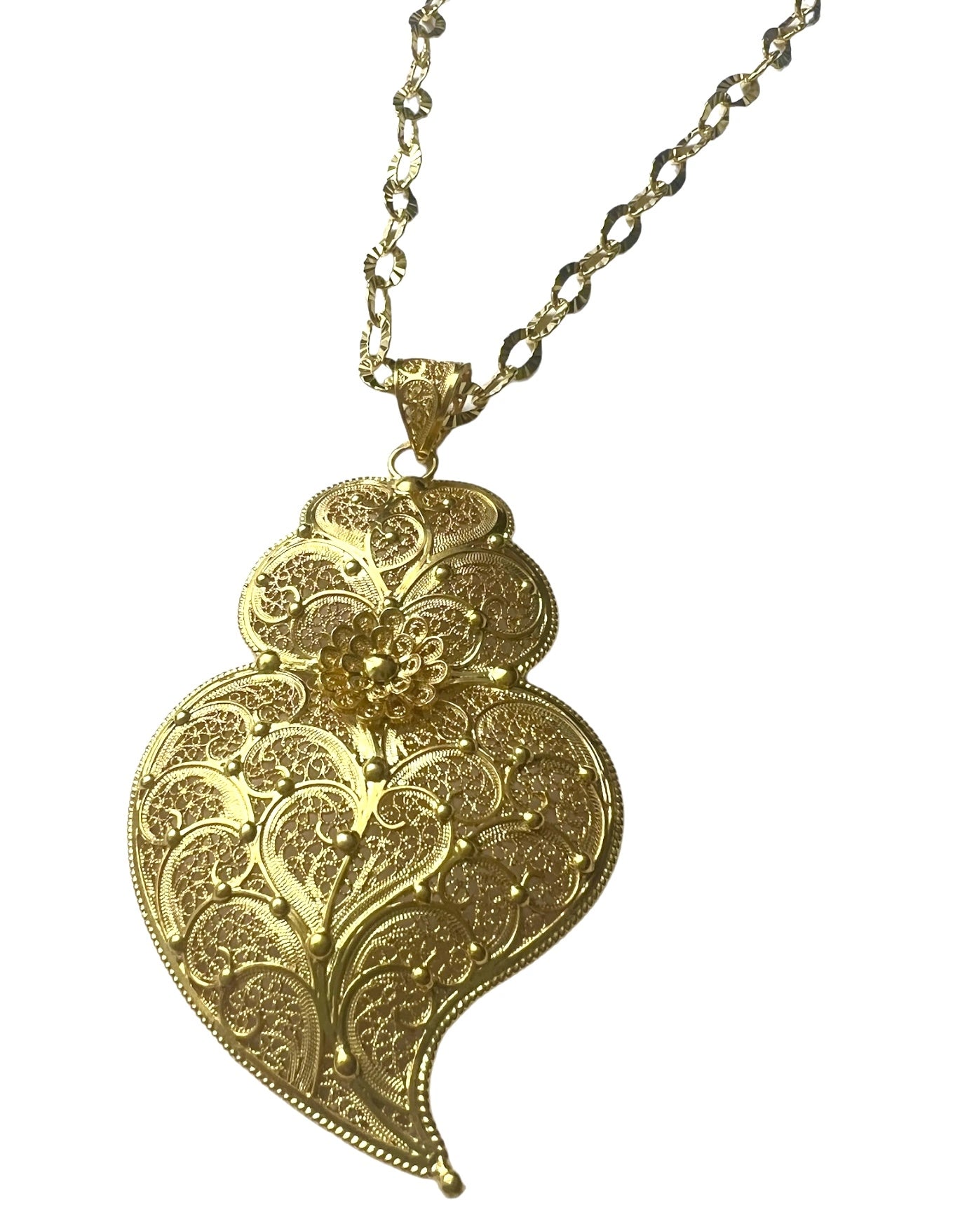 Viana Heart Necklace in Gold Plated Silver