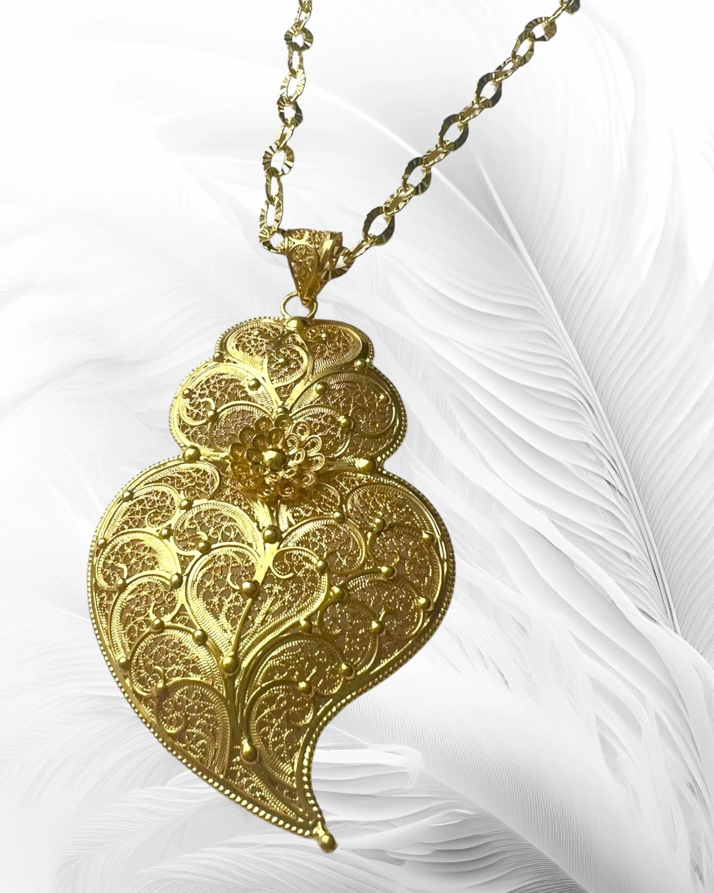 Viana Heart Necklace in Gold Plated Silver