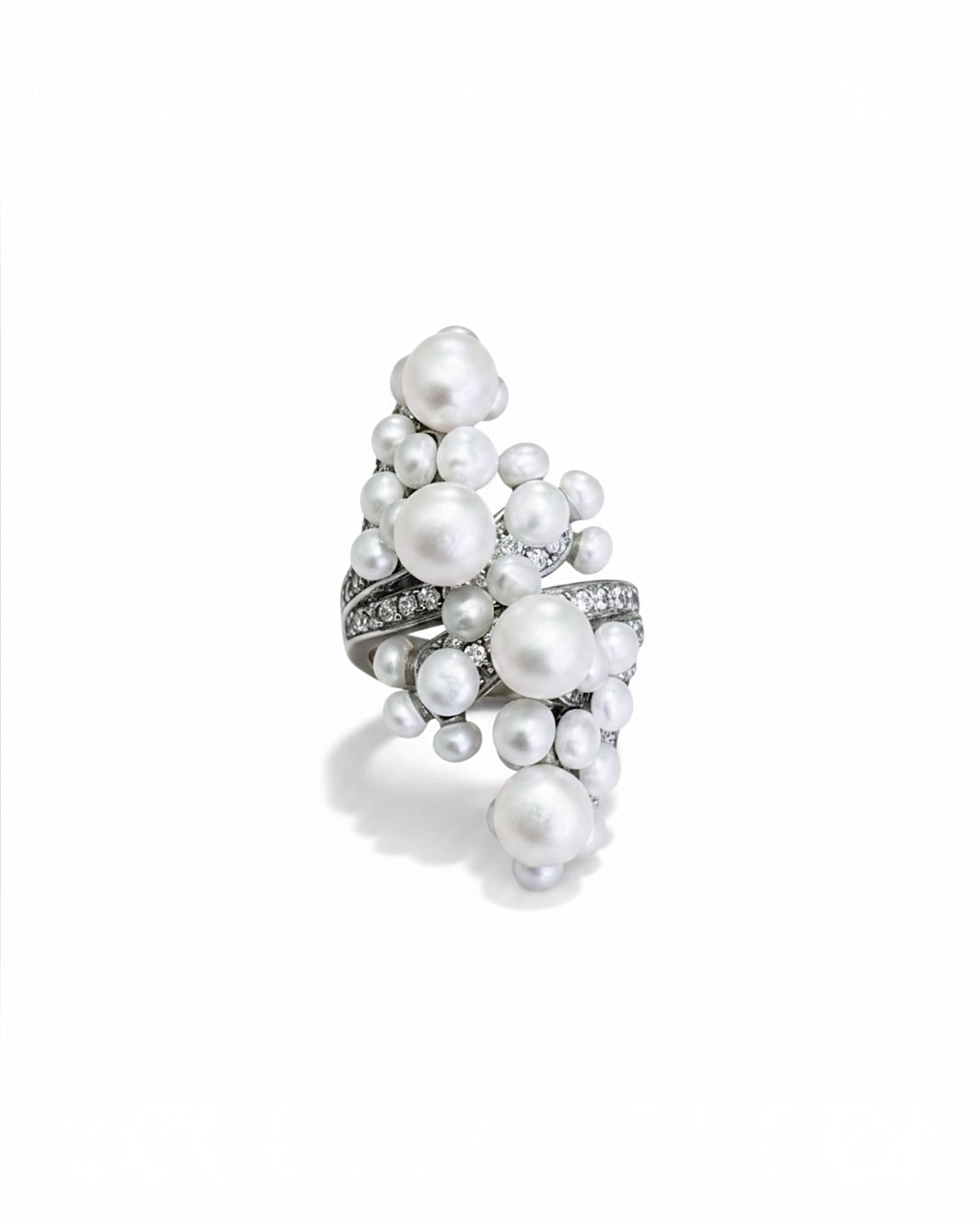 Pearl Ring with Silver Sparkles