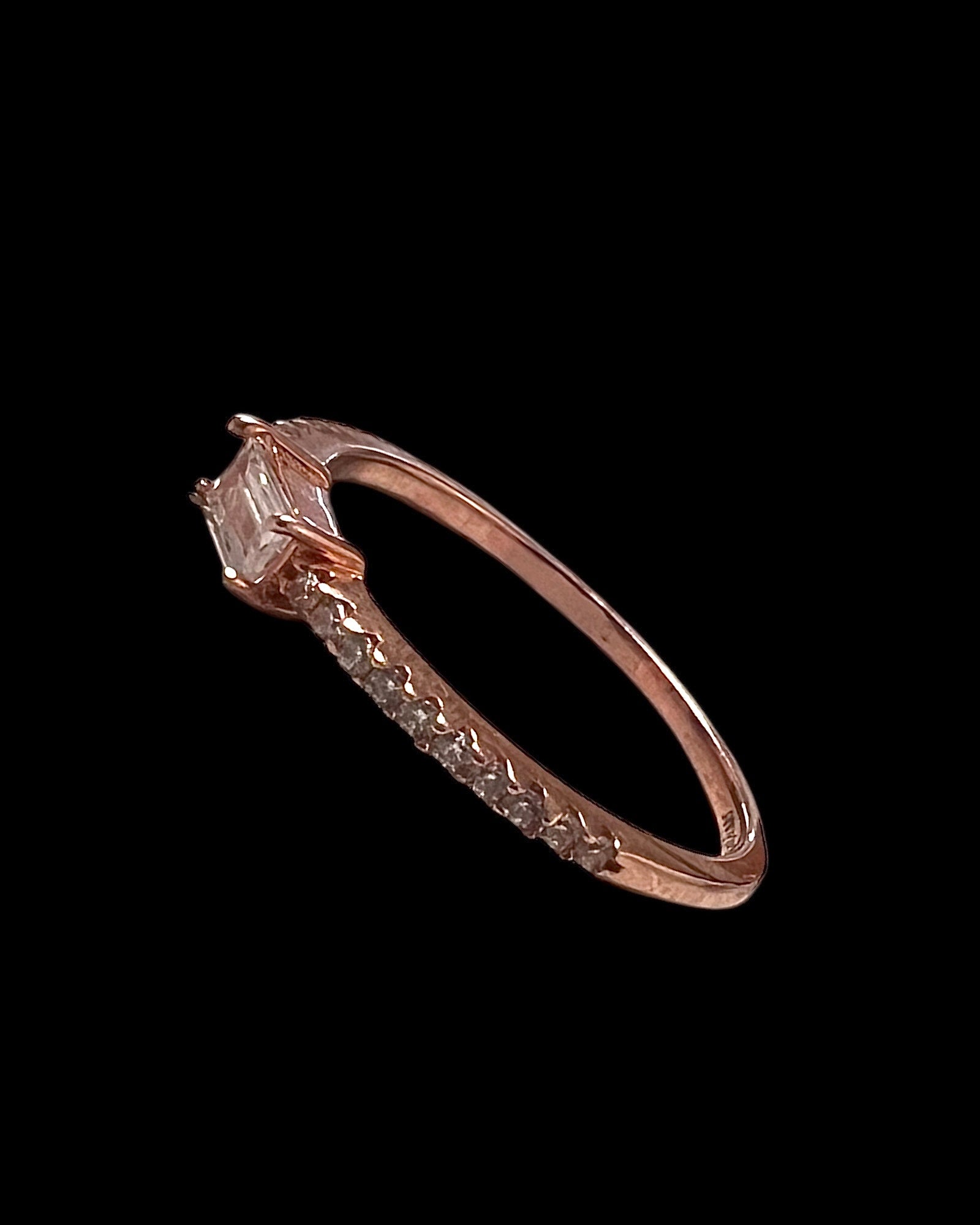 Solitaire Ring in Rose Silver