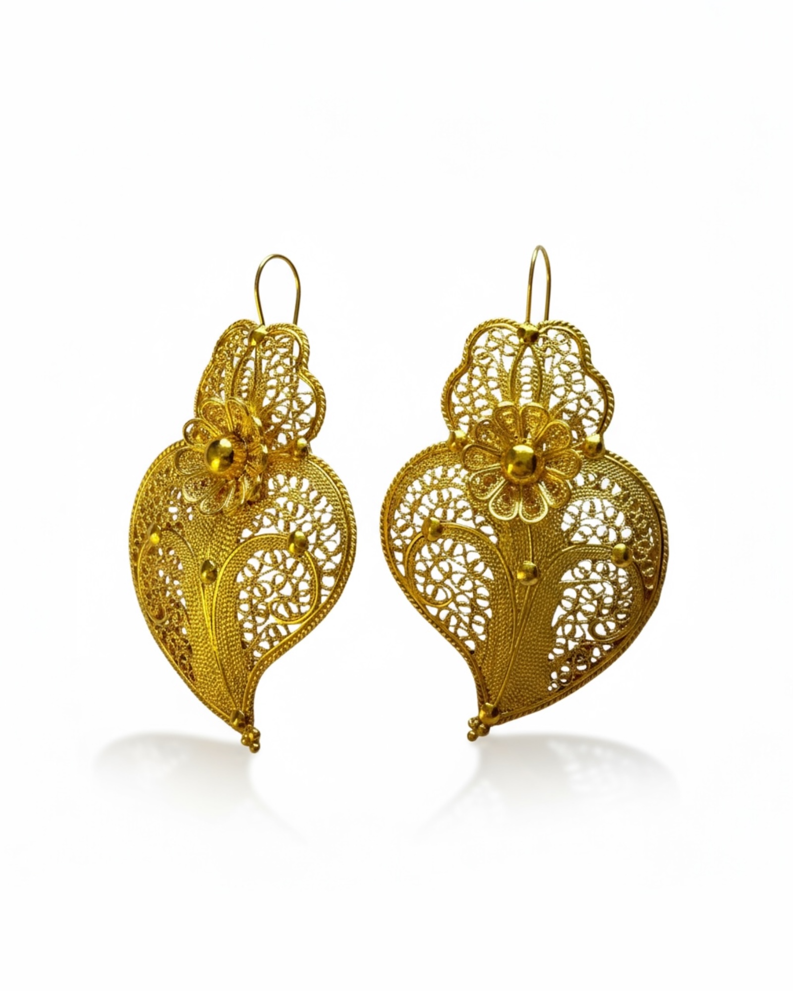 Viana Heart Earrings in Gold Plated Silver