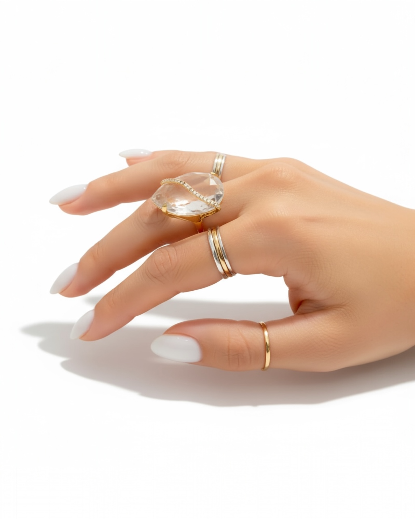 Anel Gota Transparente em Prata Dourada
