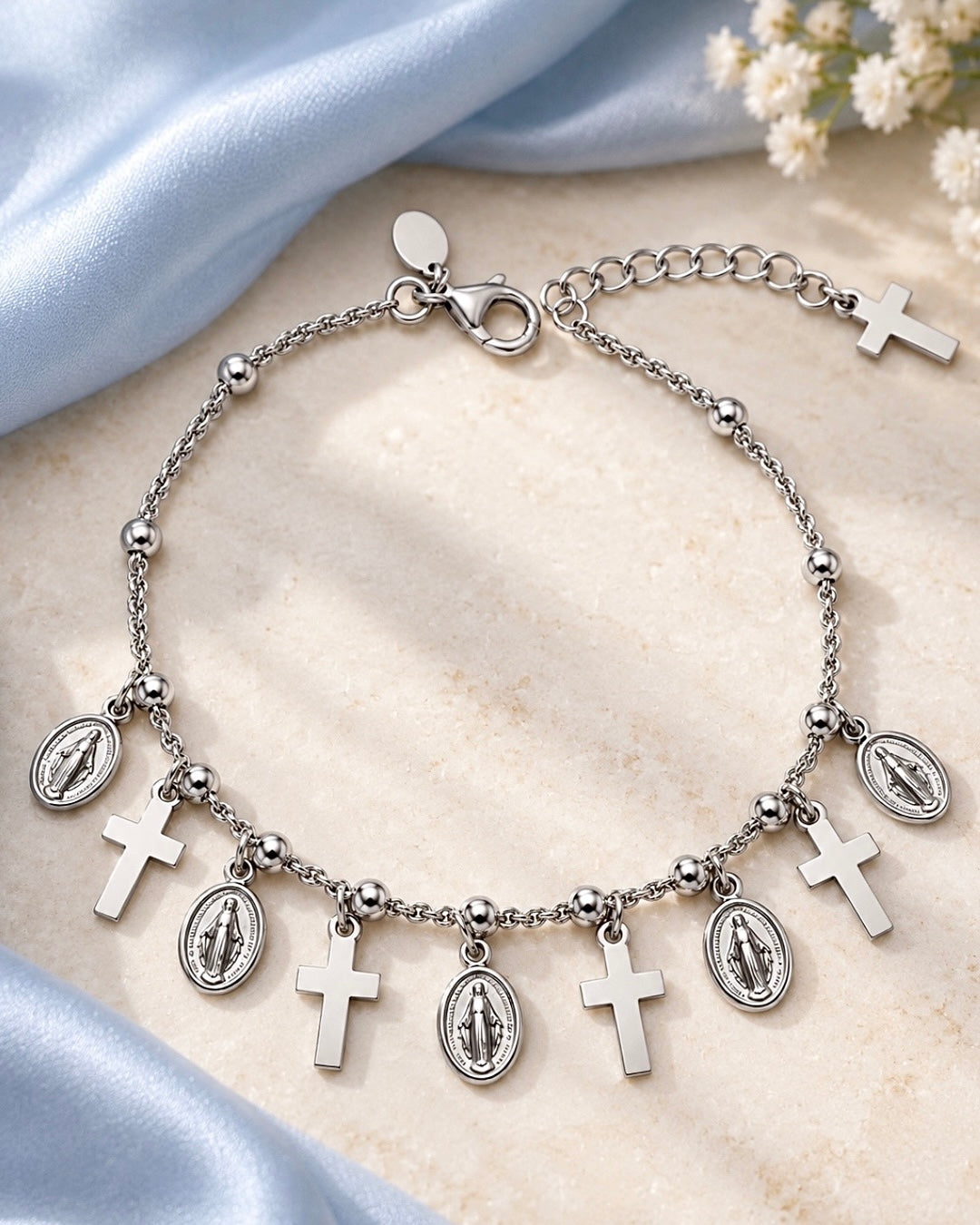Pulseira com Símbolos em Prata