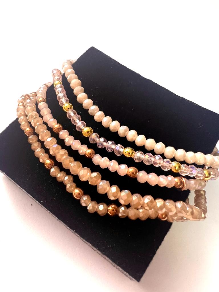 Camel bracelet with rose silver.