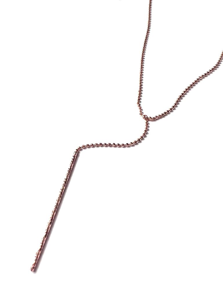 Long necklace in rose gold silver.