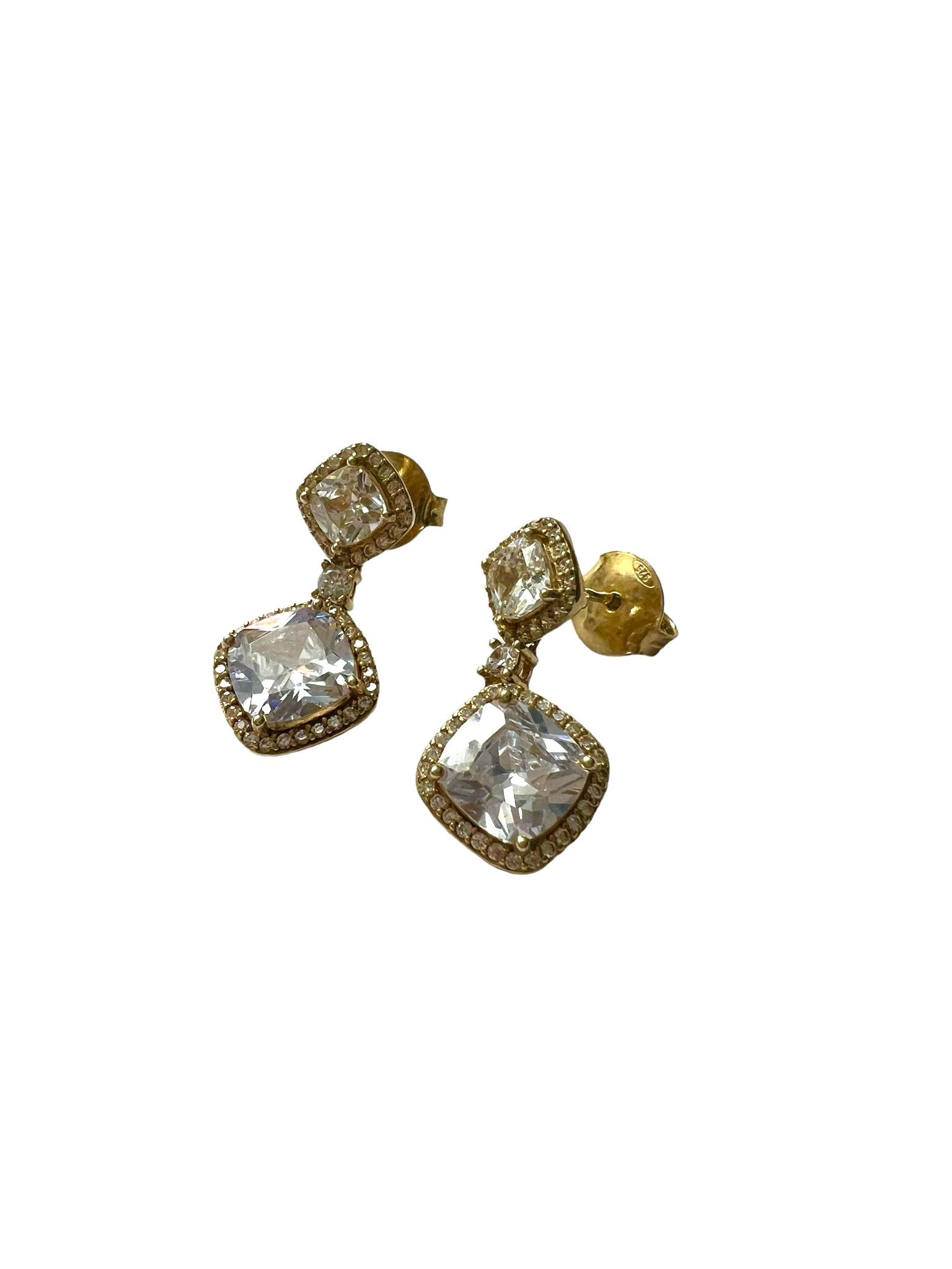 Sparkling silver earrings