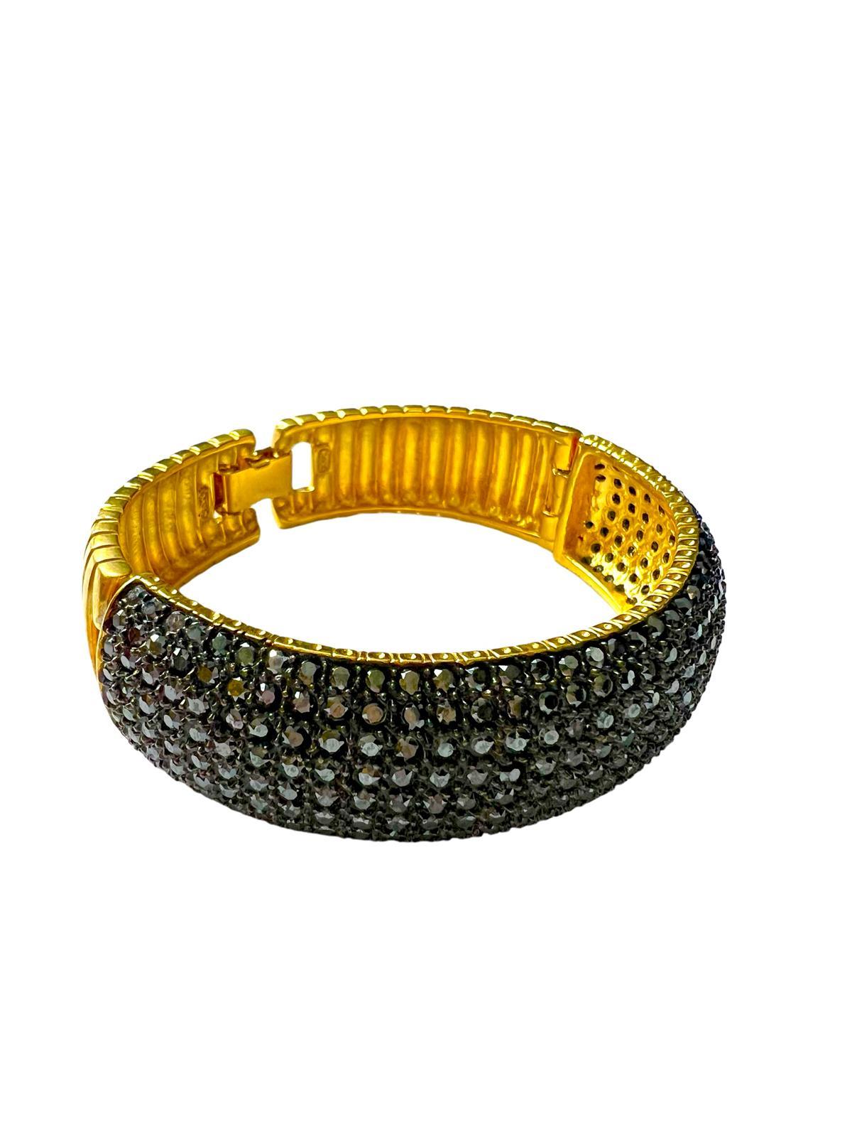 Escrava / Pulseira Pedras Pretas em Prata Dourada