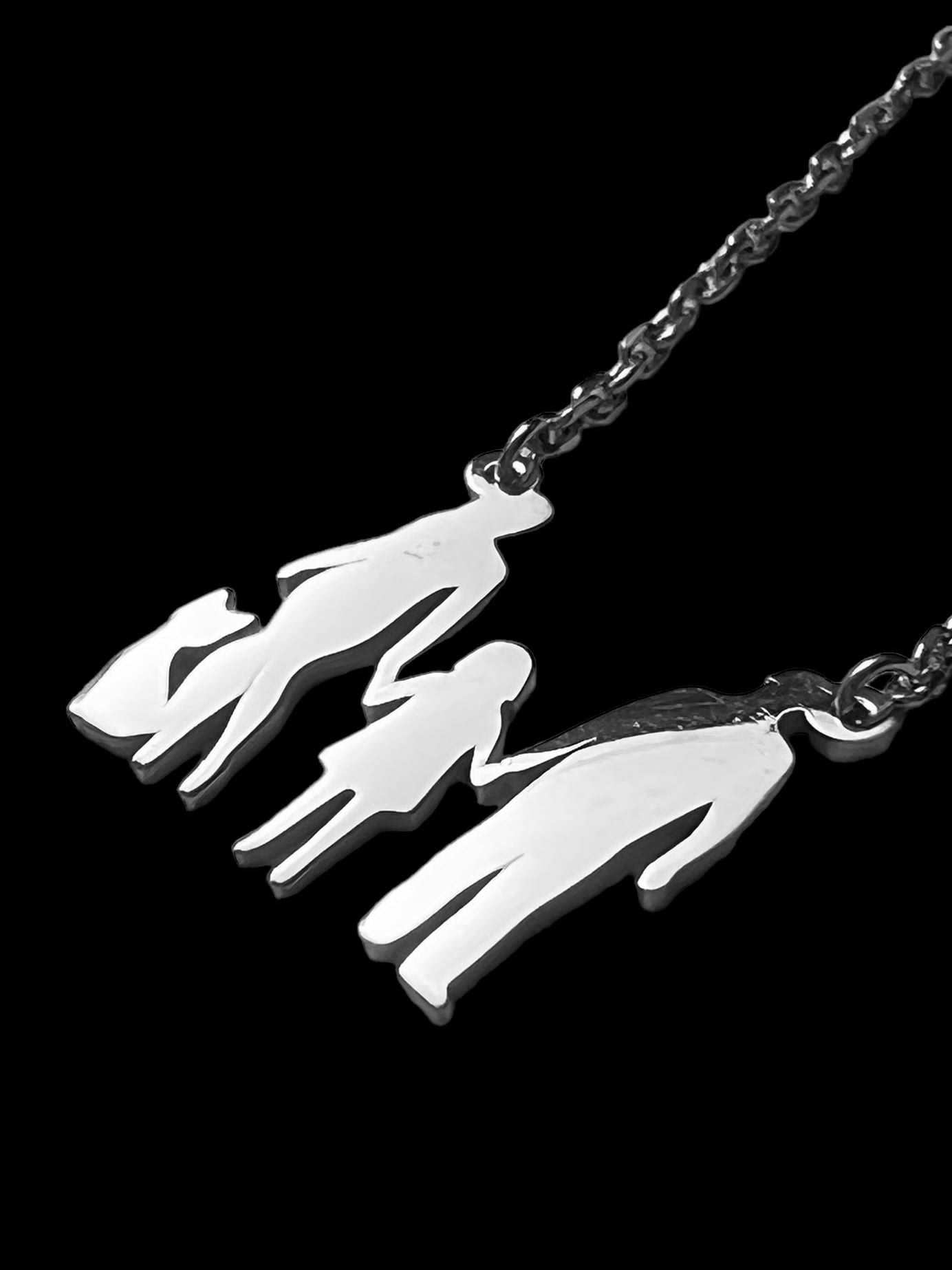 Family Necklace in Silver
