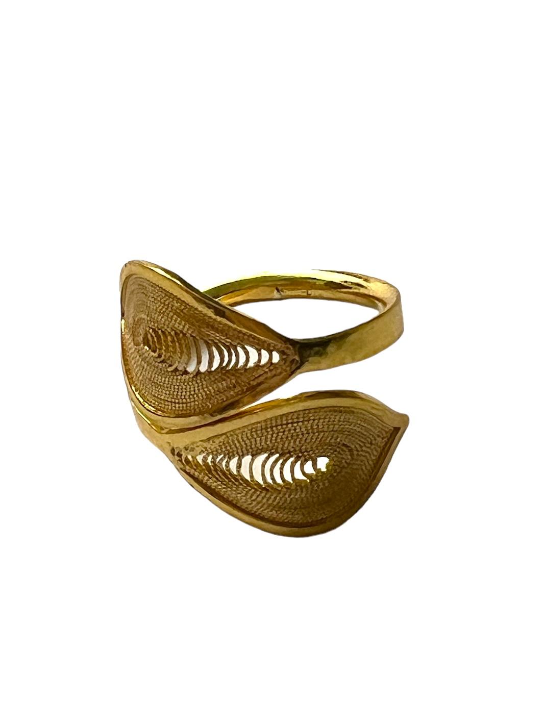 Filigree Leaves Ring in Gold Plated Silver
