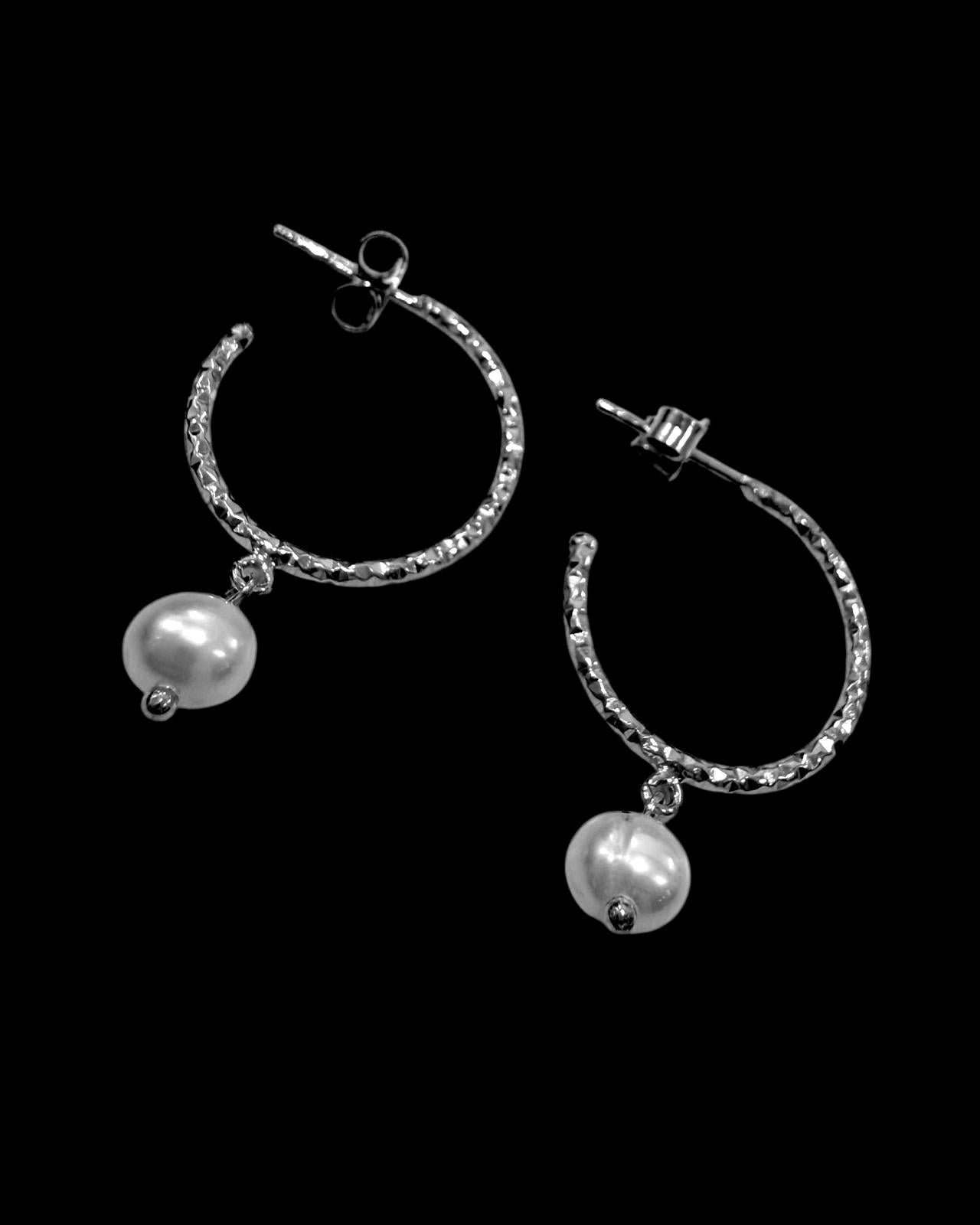 Argolas com Pérolas em Prata