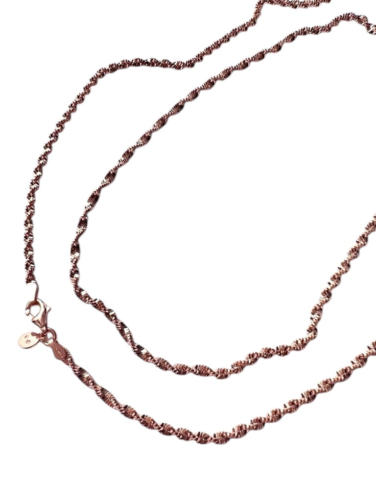 Twisted Necklace in Pink Silver