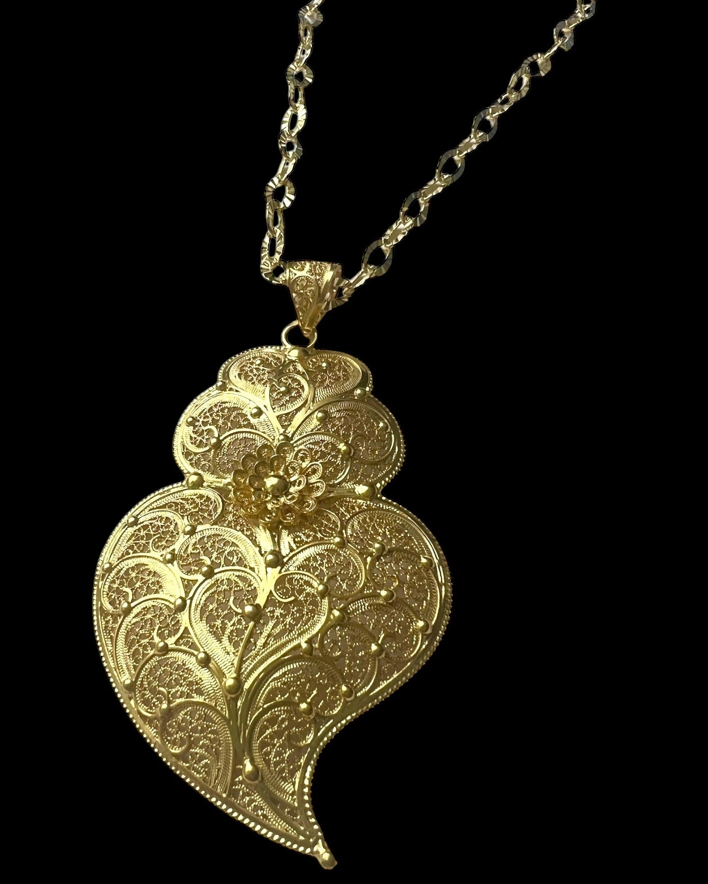 Viana Heart Necklace in Gold Plated Silver