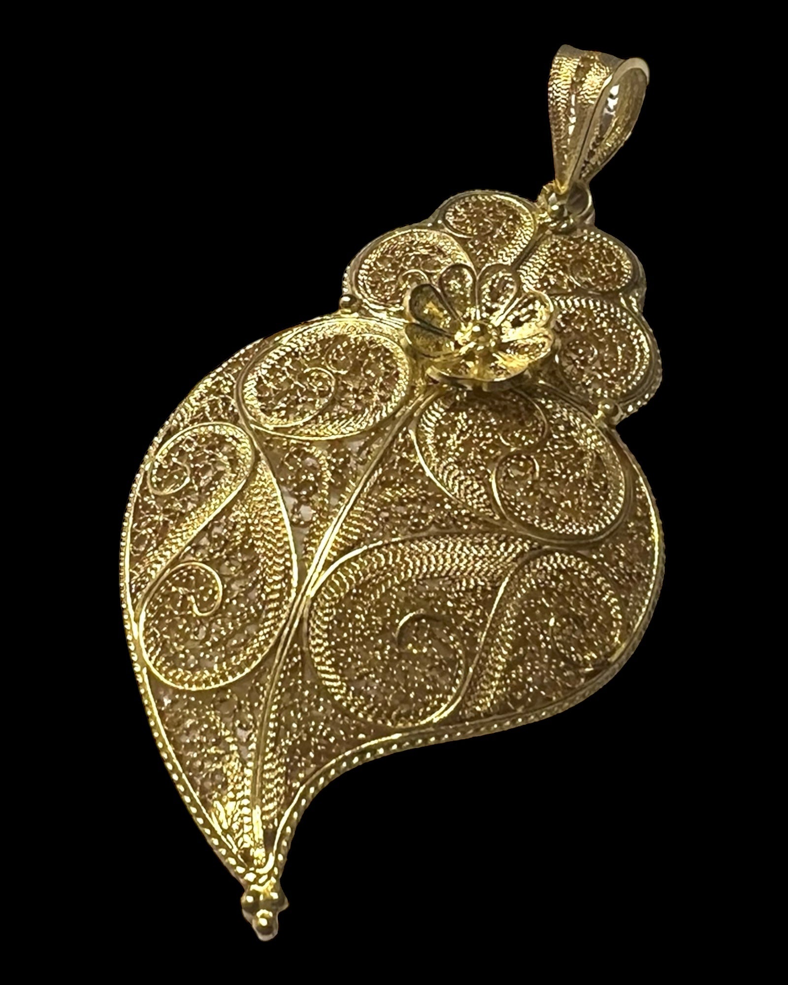 Heart of Viana Gold Medal