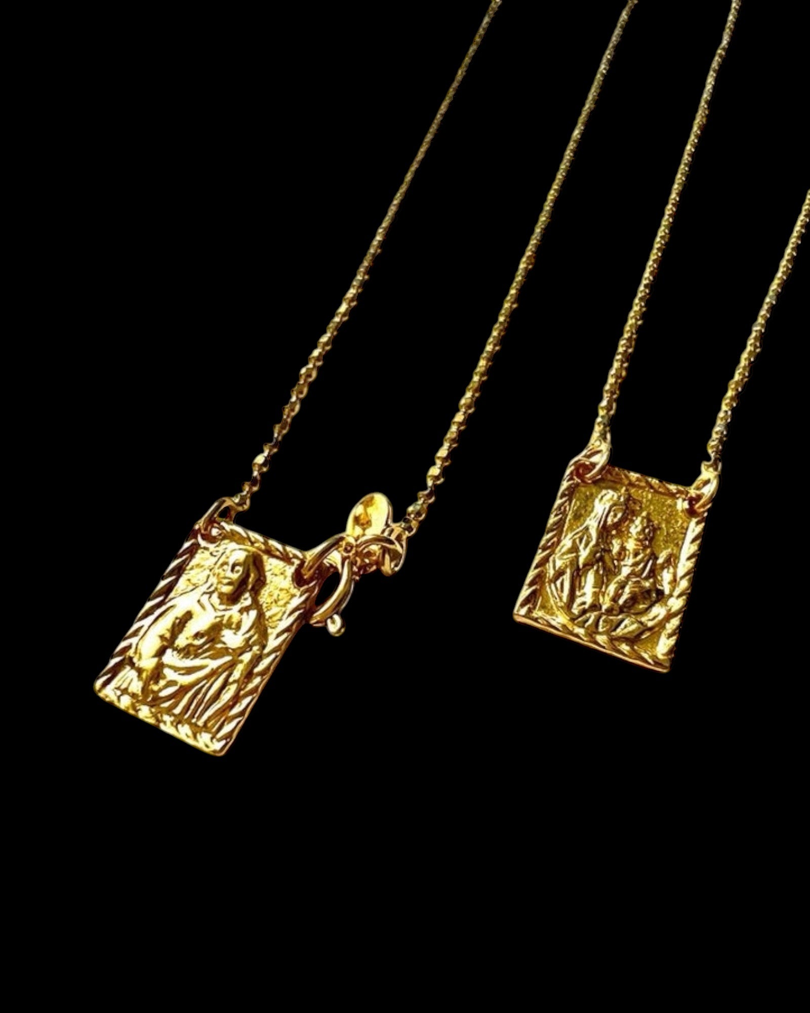 Women's Scapular in Gold Silver Sphere Mesh