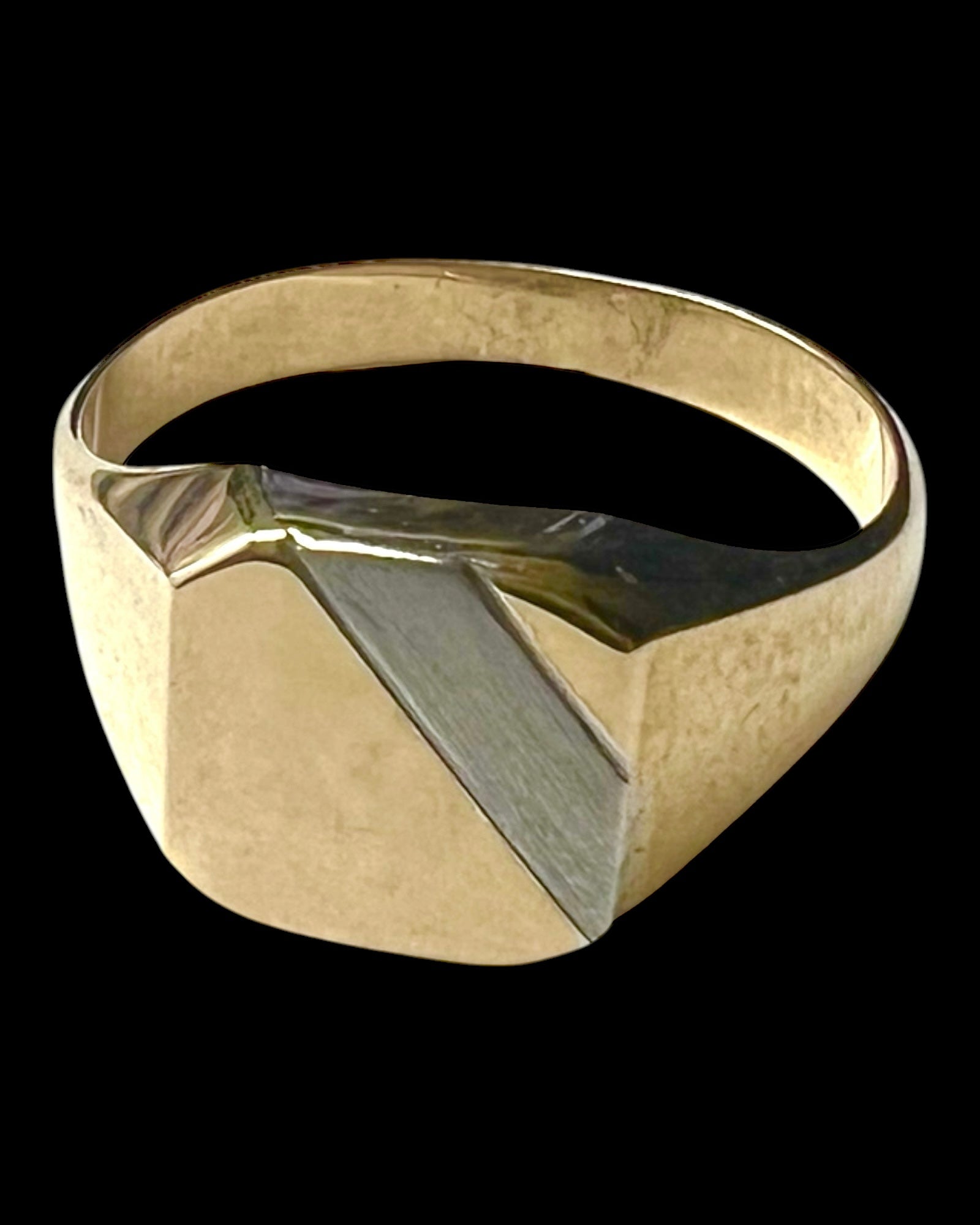 Gold Men's Ring