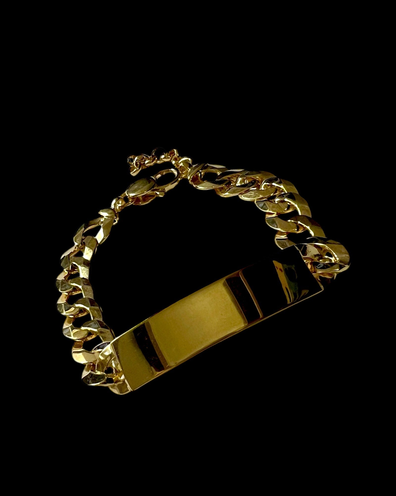 Pulseira Corrente com Chapa em Prata Dourada