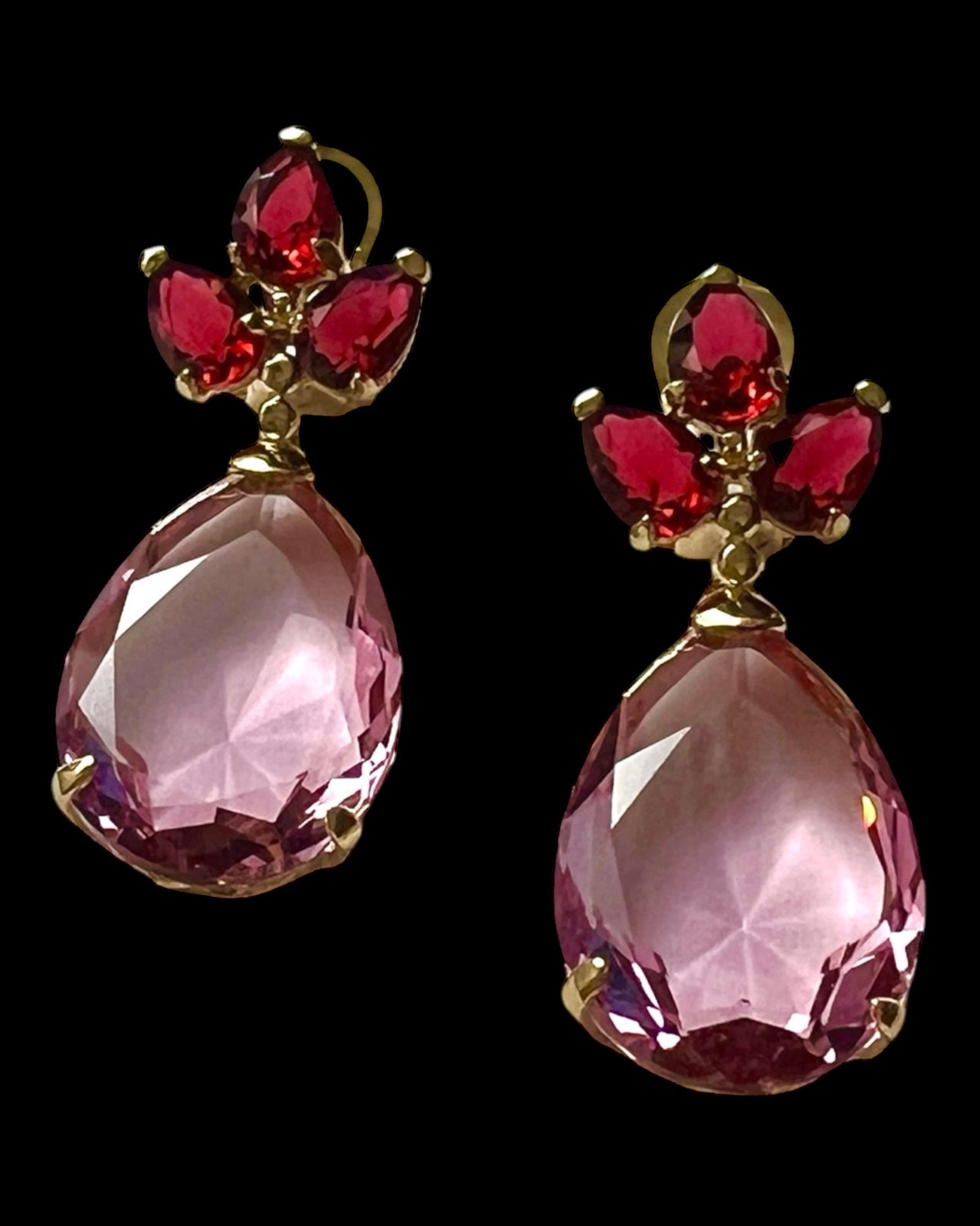 Brincos Gotas Pedras Rosas e Vermelhas em Prata Dourada