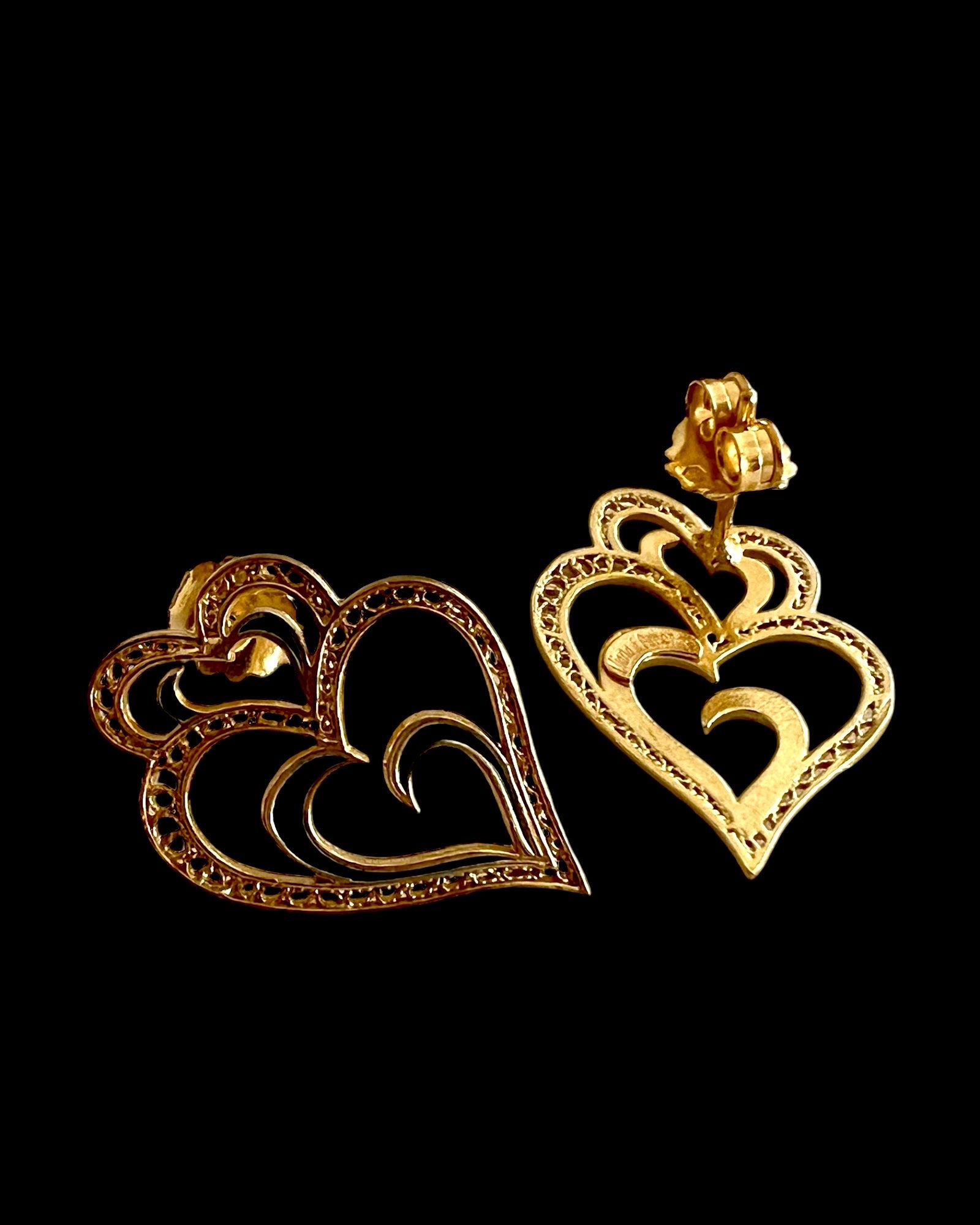 Viana is Love Heart Earrings with Blue Enamel in Gold Plated Silver