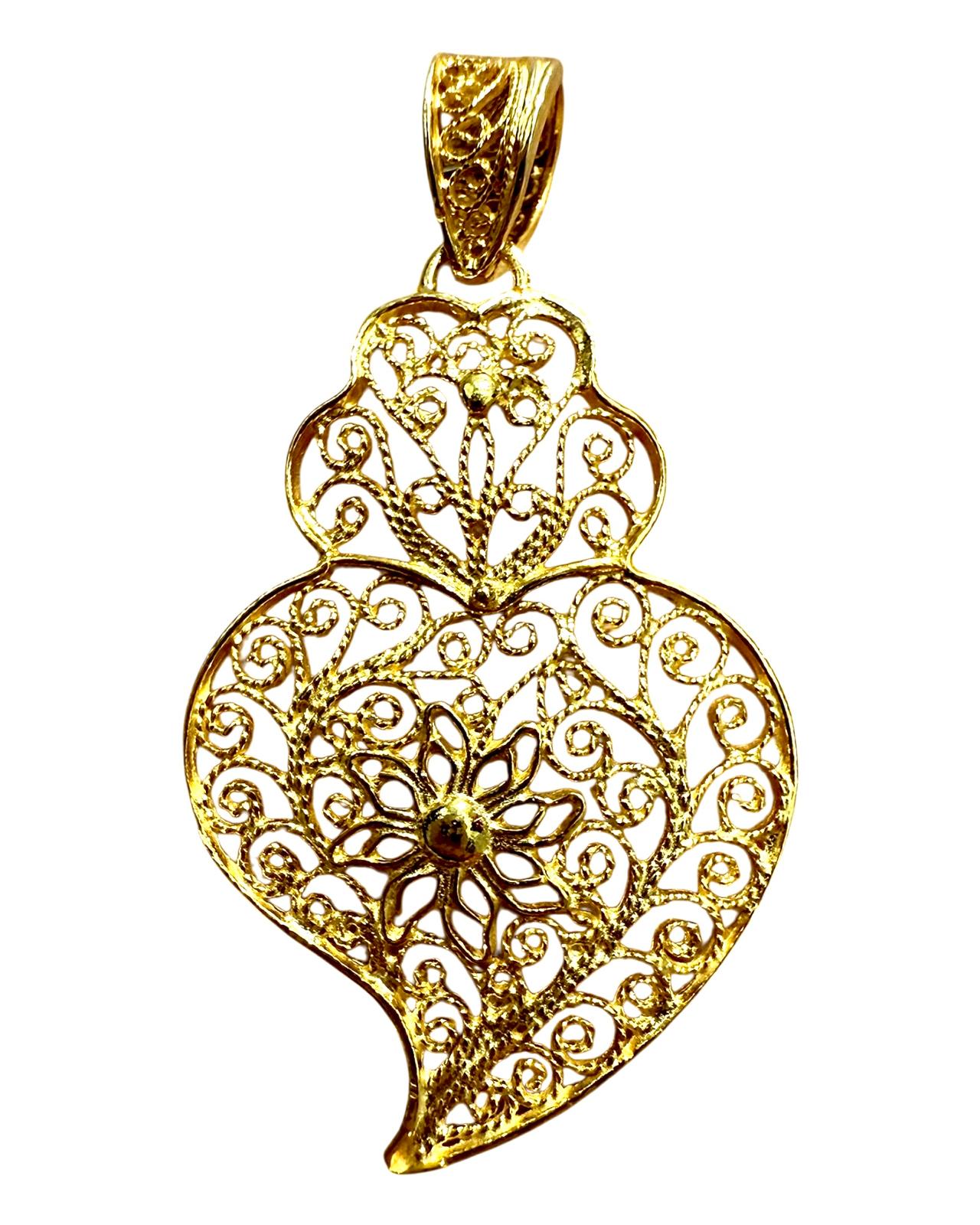 Medalha Coração de Viana Floral em Prata Dourada