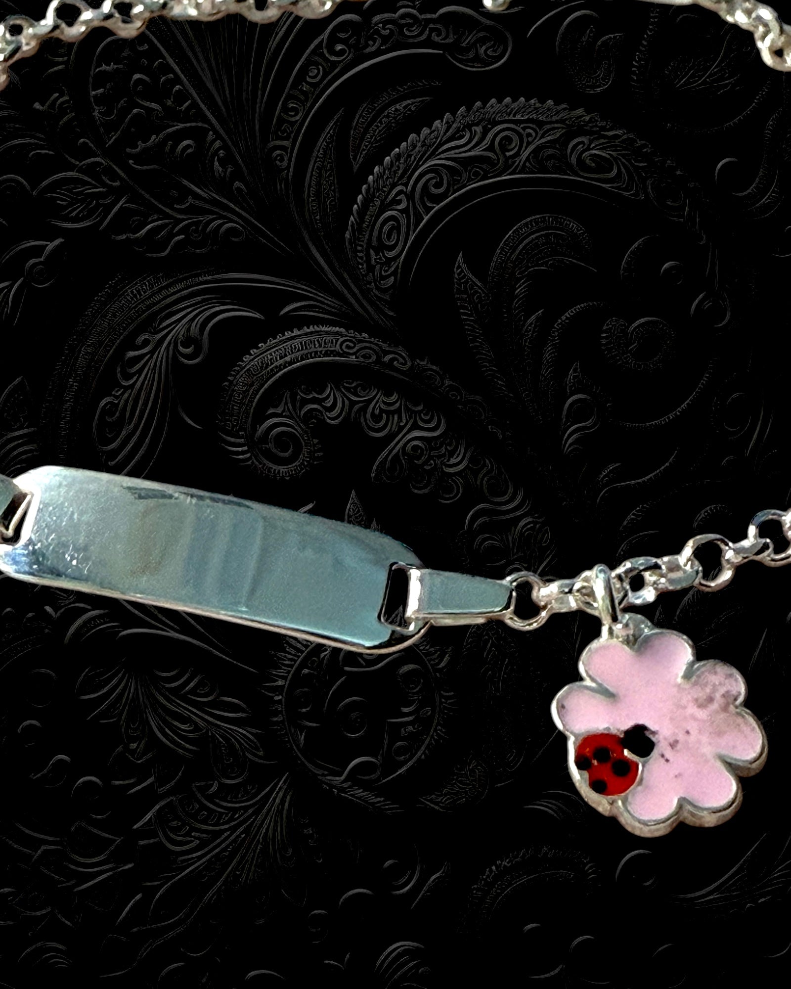 Pulseira Chapa com Flor e Joaninha de Criança em Prata