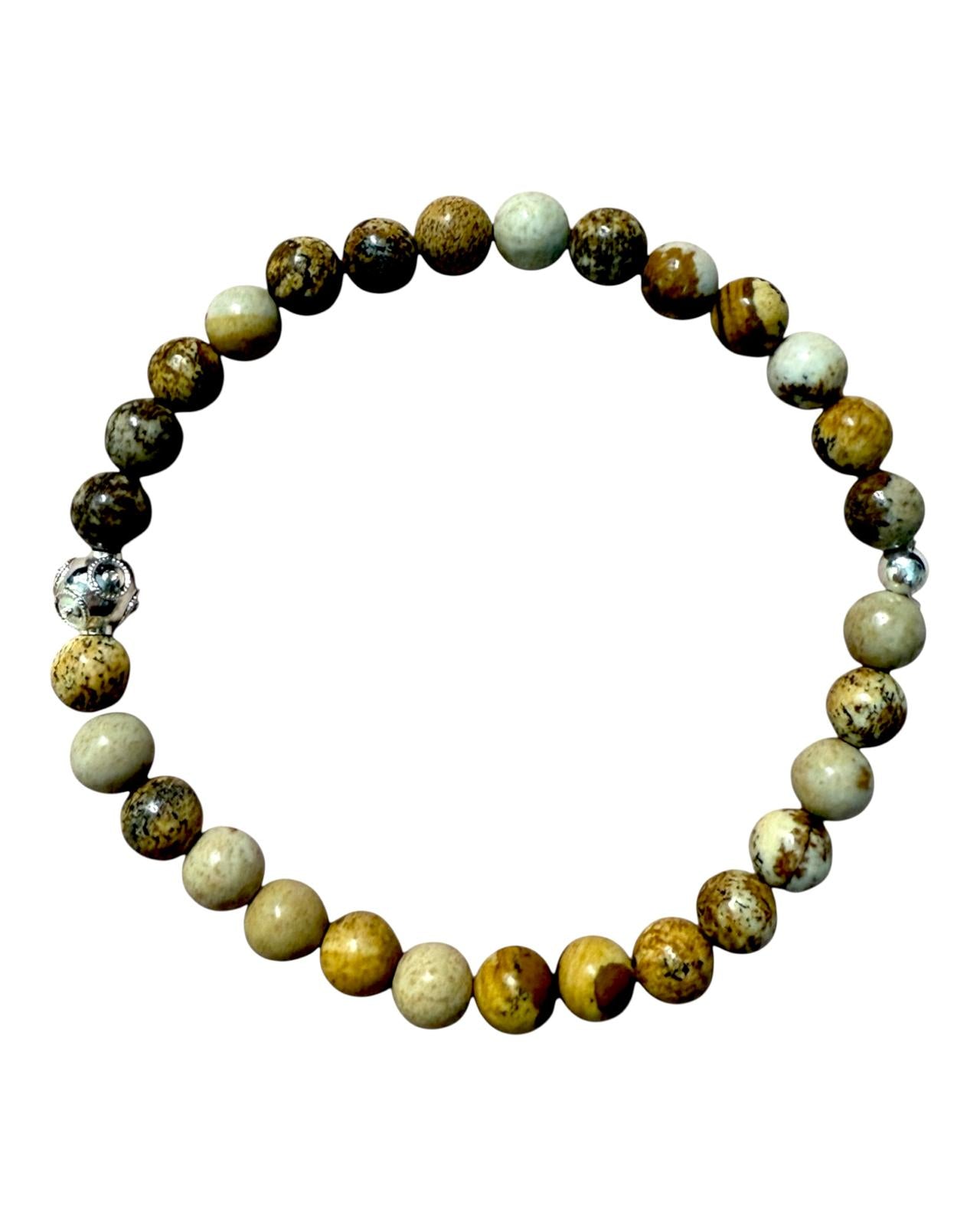 Pulseira com Pedras de Tons Claros e Conta de Viana em Prata
