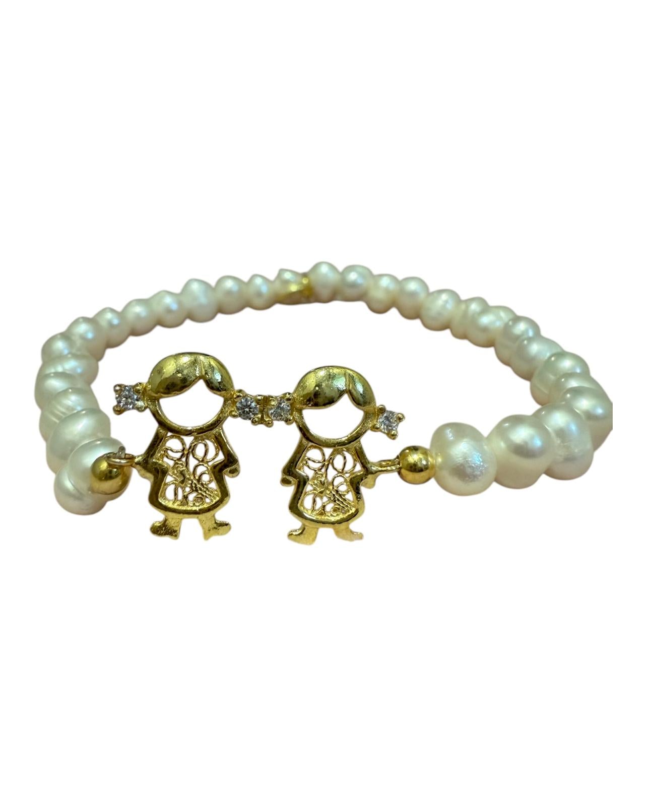 Pulseira com Pérolas e pendente com duas Meninas em Filigrana de Prata Dourada 925%, jóia com significado e tradição.