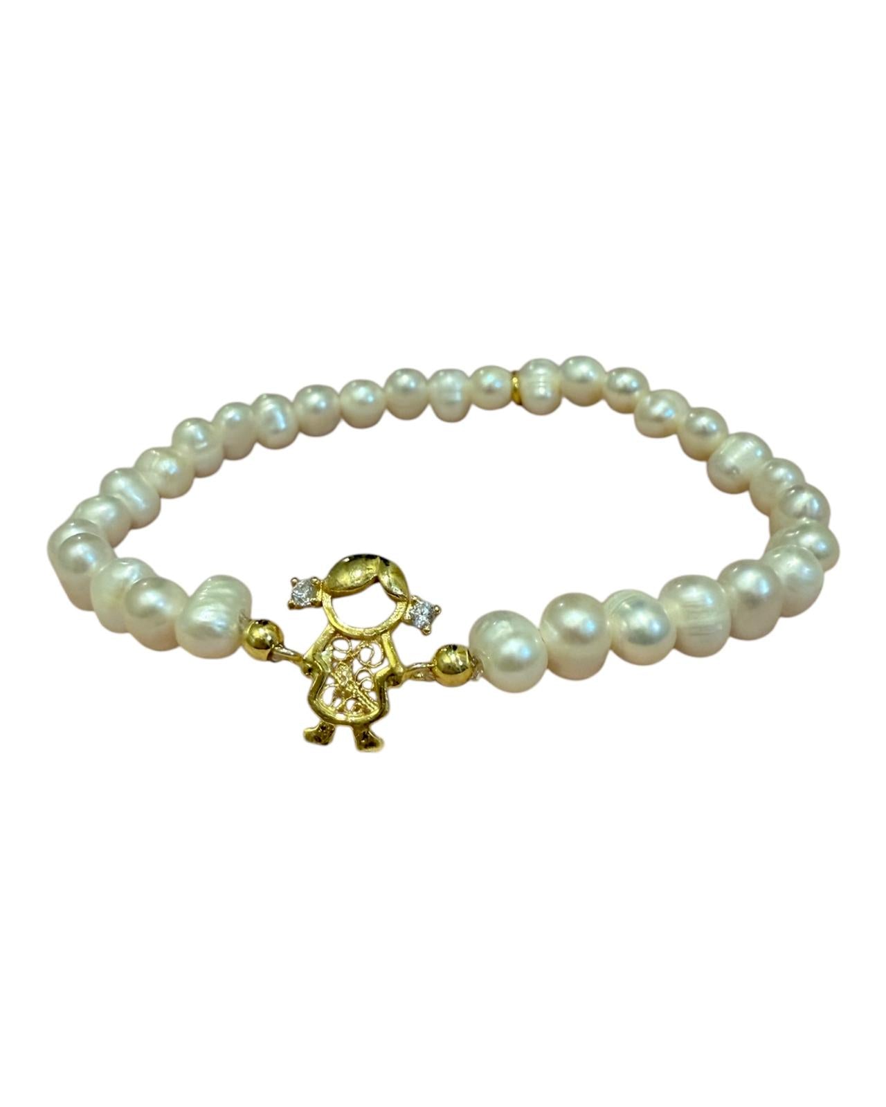 Pulseira com Pérolas e pendente Menina em Filigrana de Prata Dourada 925%, joia com significado e tradição.