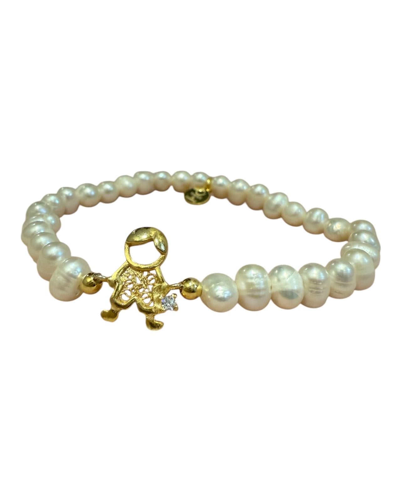 Pulseira de Pérolas com Menino de Filigrana em Prata Dourada