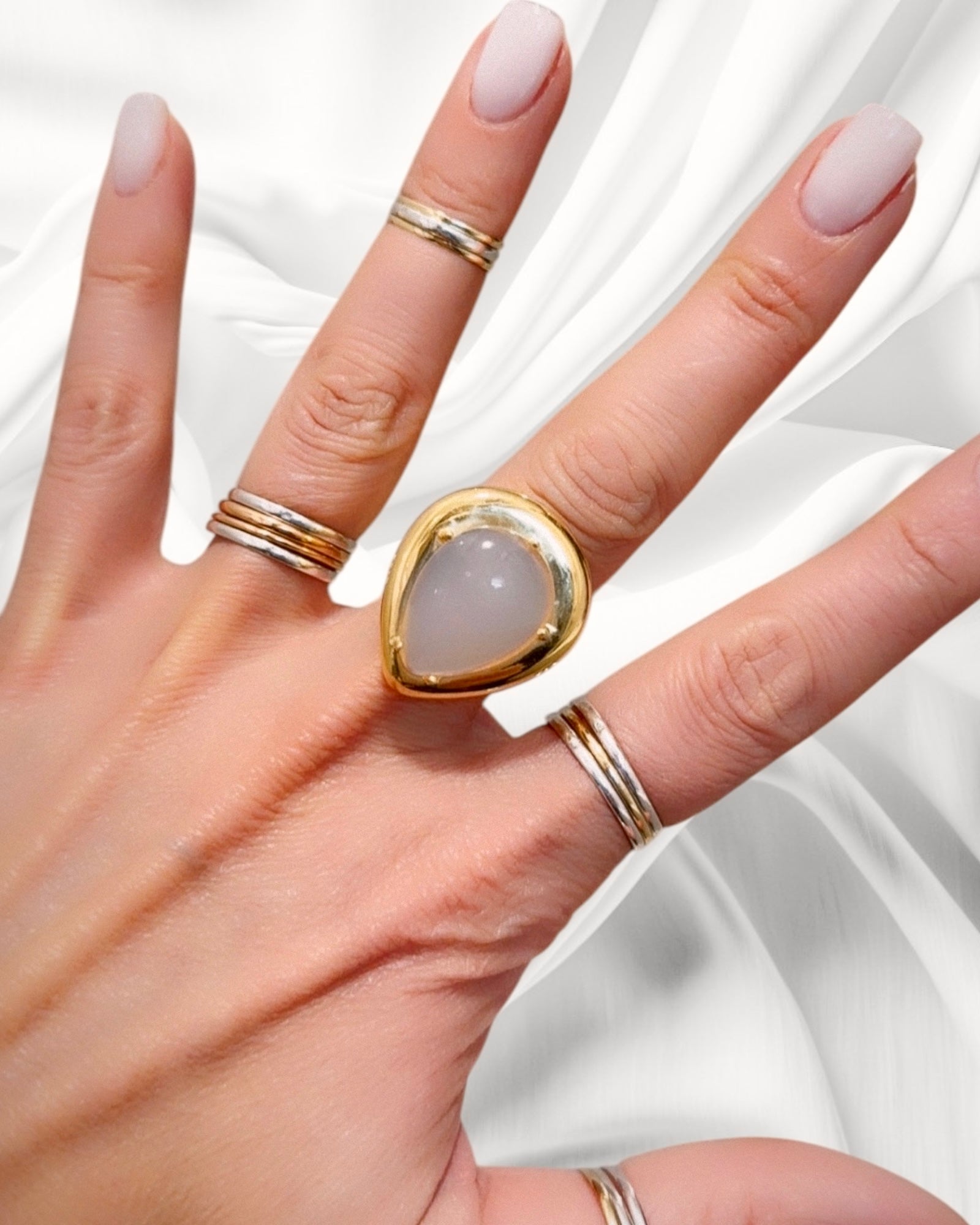White Ring in Gold Plated Silver