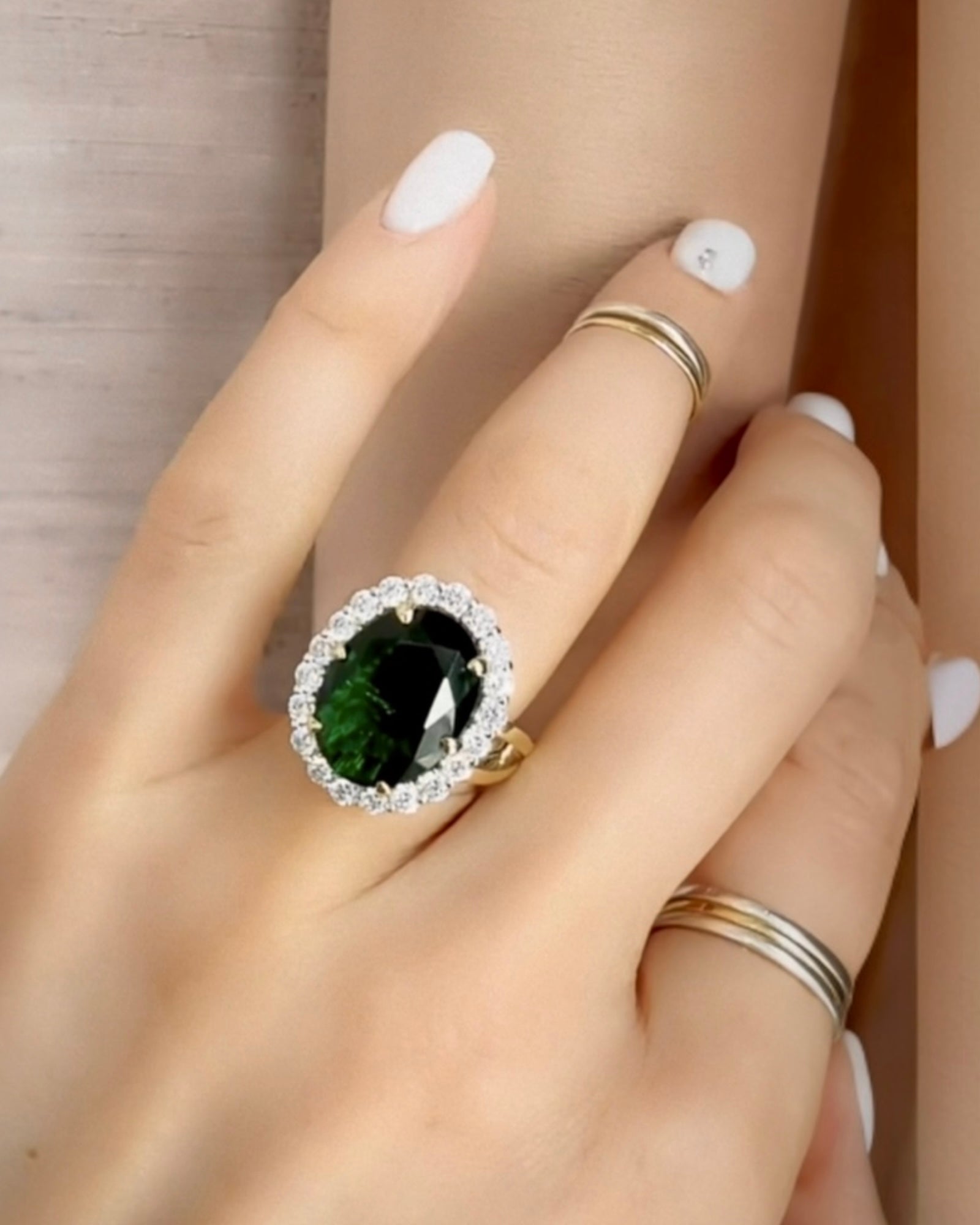 Anel Lady Di Verde em Prata e Ouro