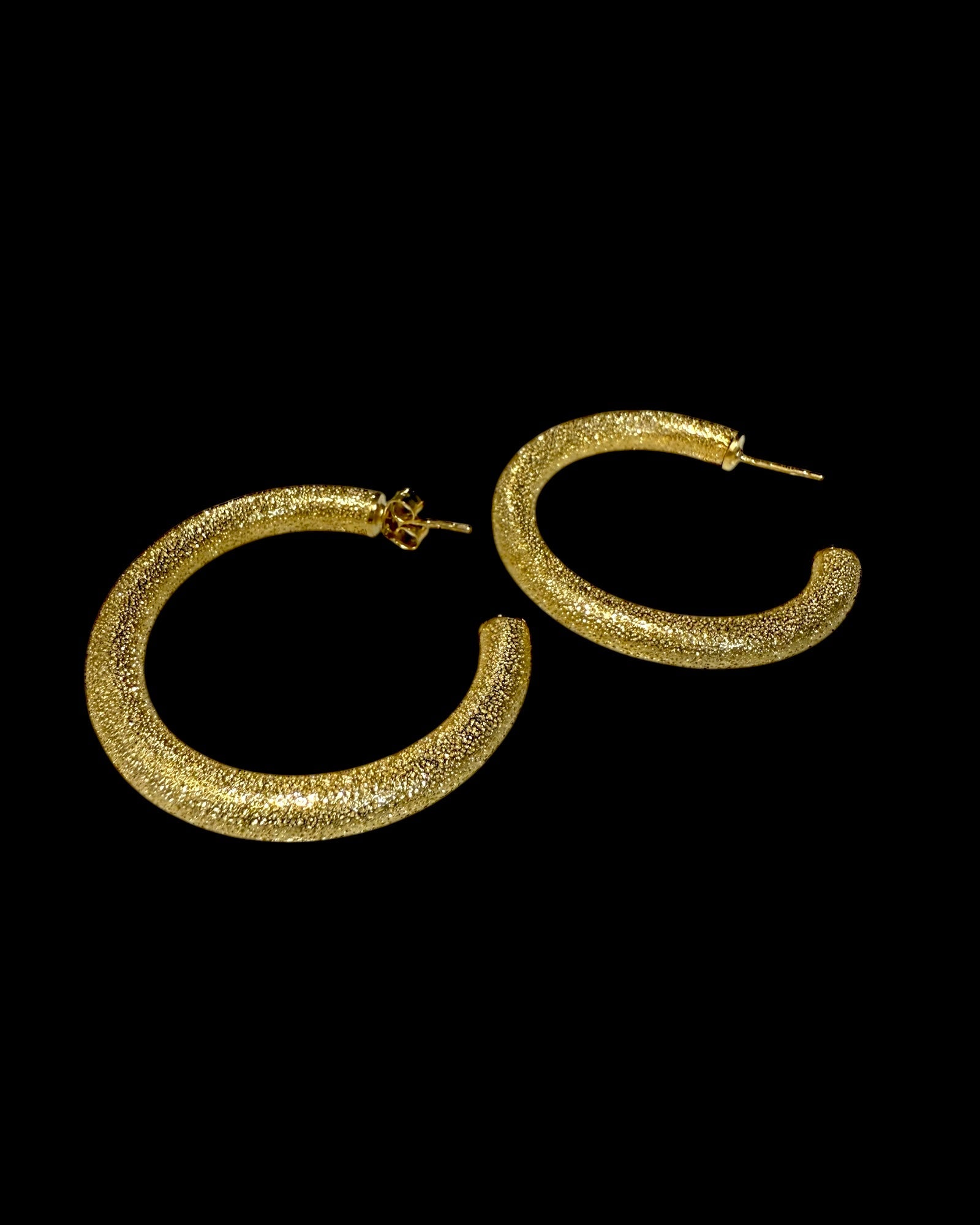 Argolas Diamantadas em Prata Dourada