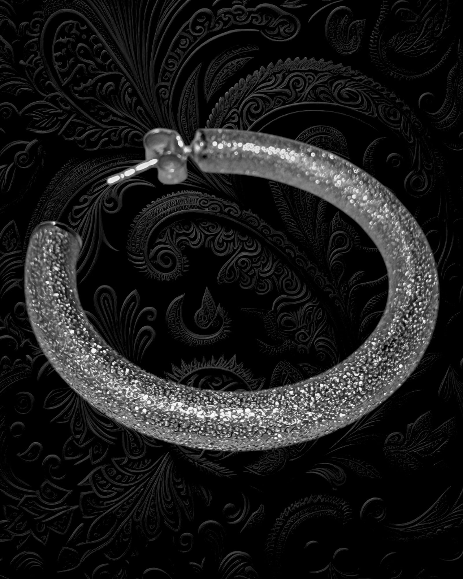Argolas Diamantadas em Prata