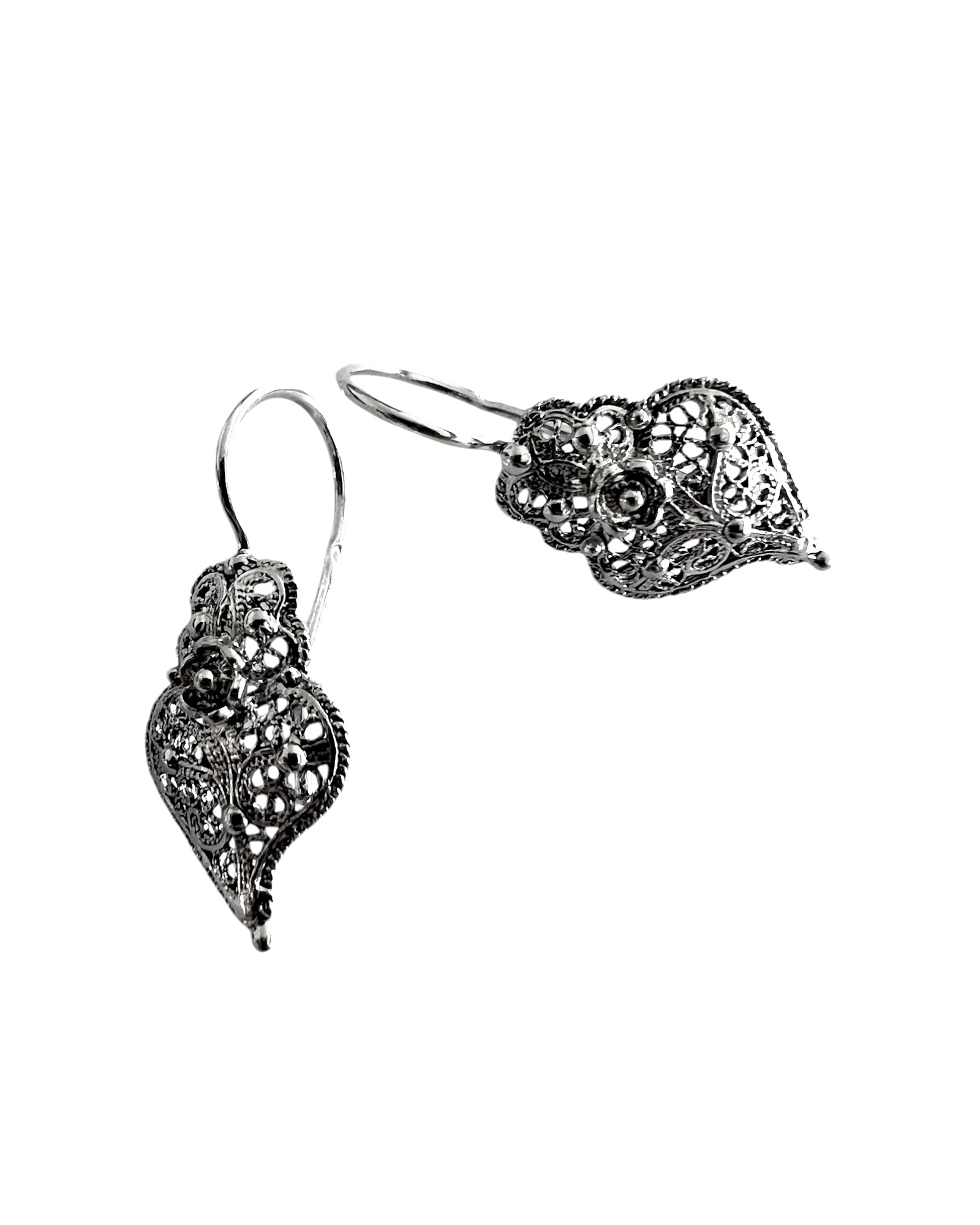 Viana Hearts Earrings in Silver