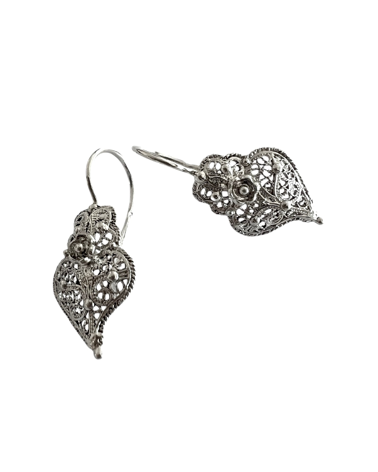 Viana Hearts Earrings in Silver