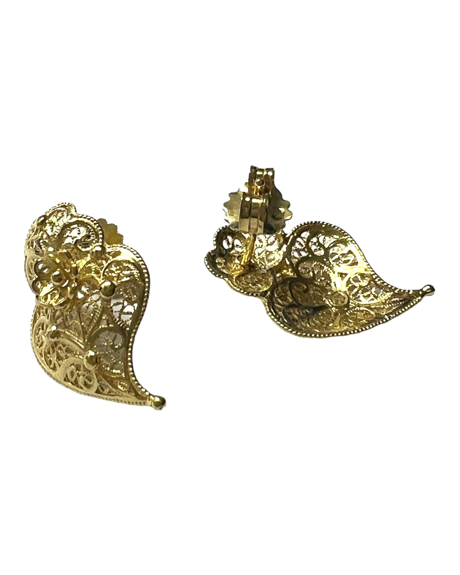 Viana Heart Filigree Earrings in Gold