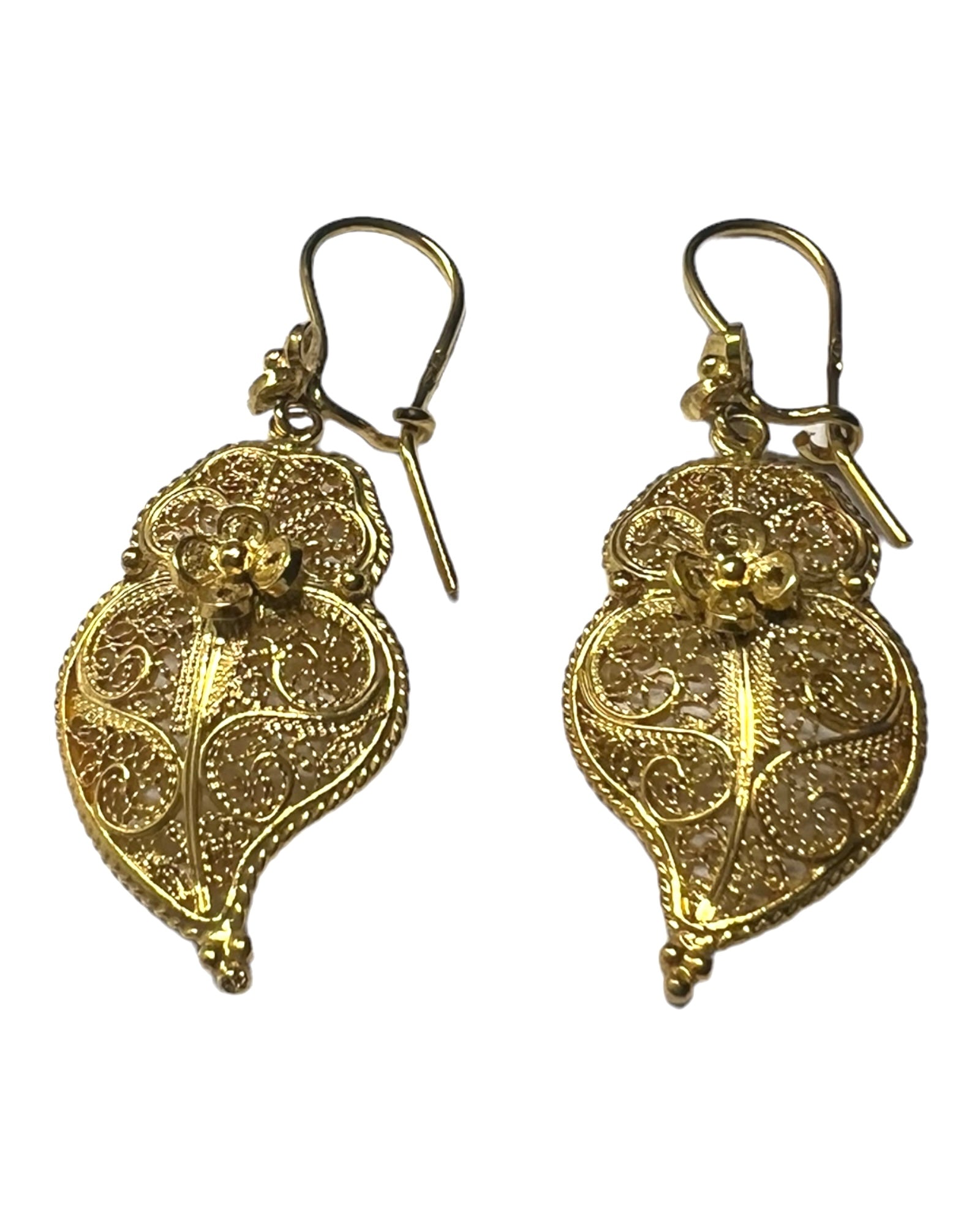 Viana Heart Gold Earrings
