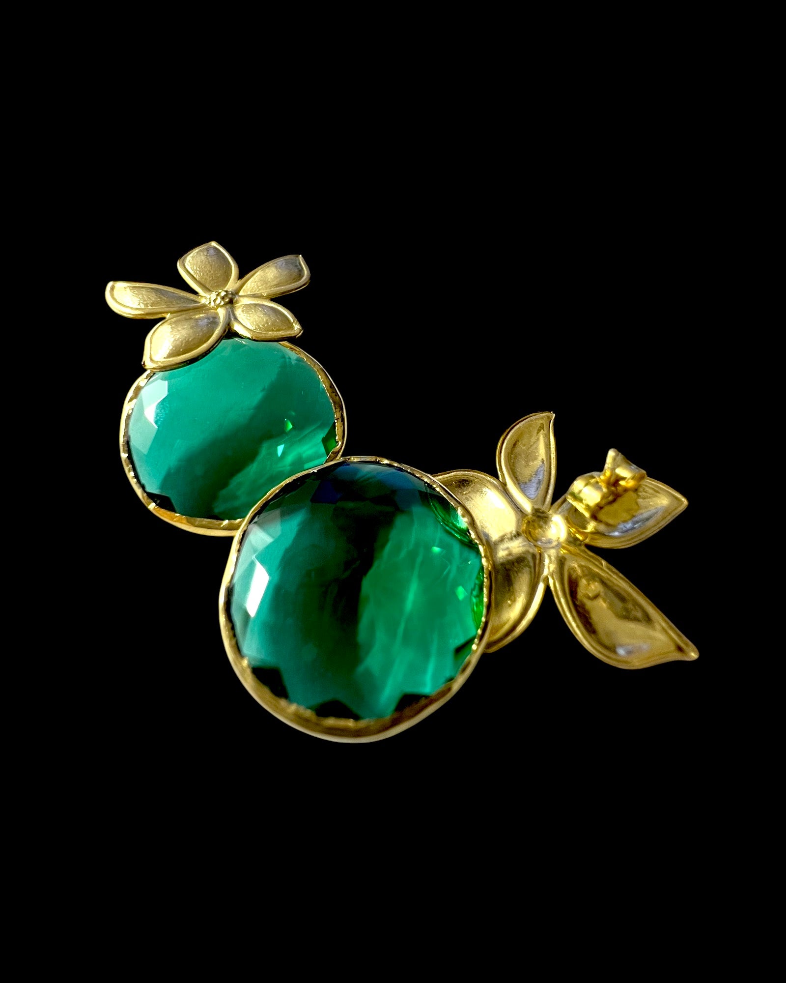 Flower Earrings with Green Stone in Gold-Plated Silver