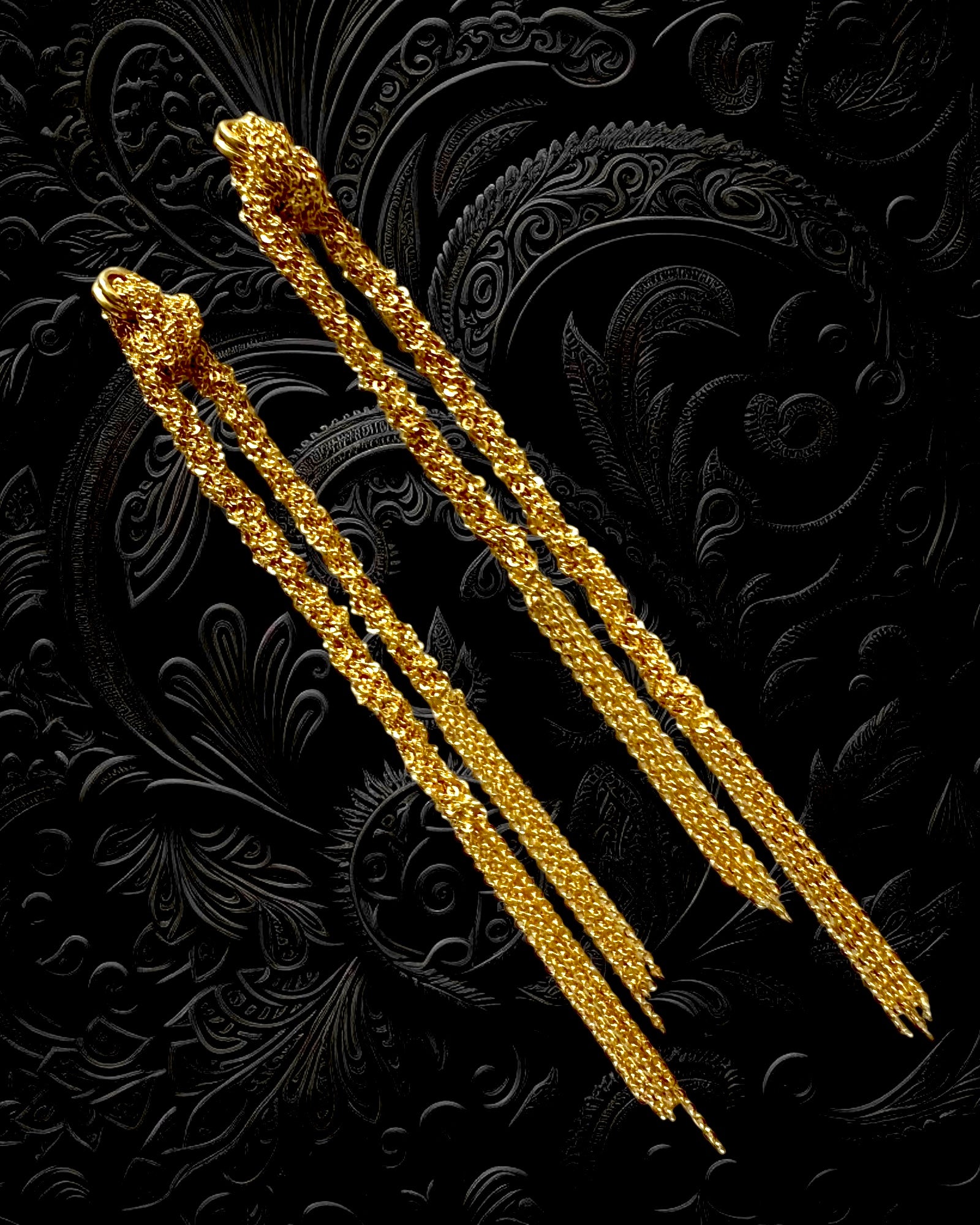 Knot Earrings in Gold-Plated Silver