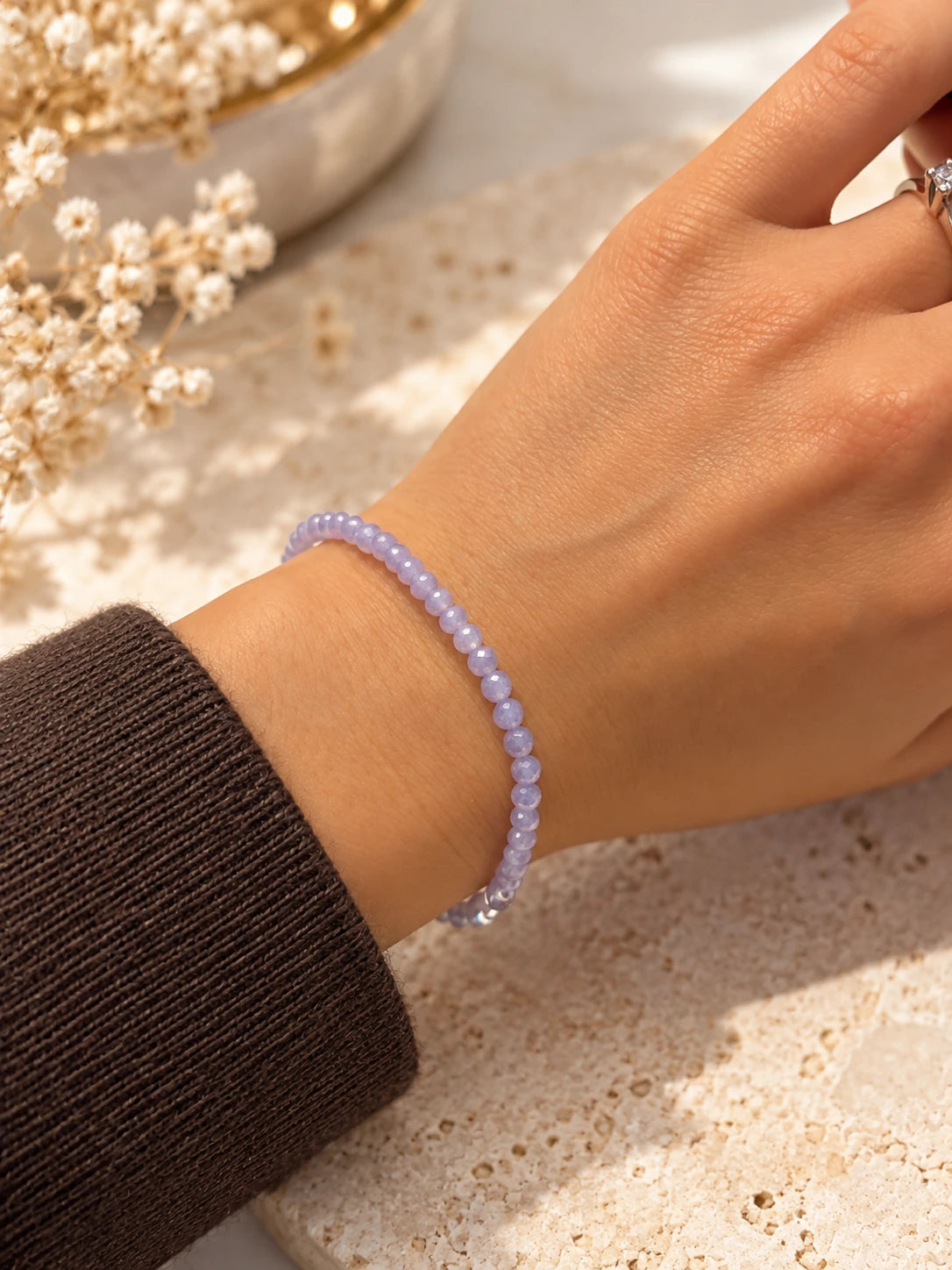 24 - Pulseira Pedras Lilás Claro com Prata