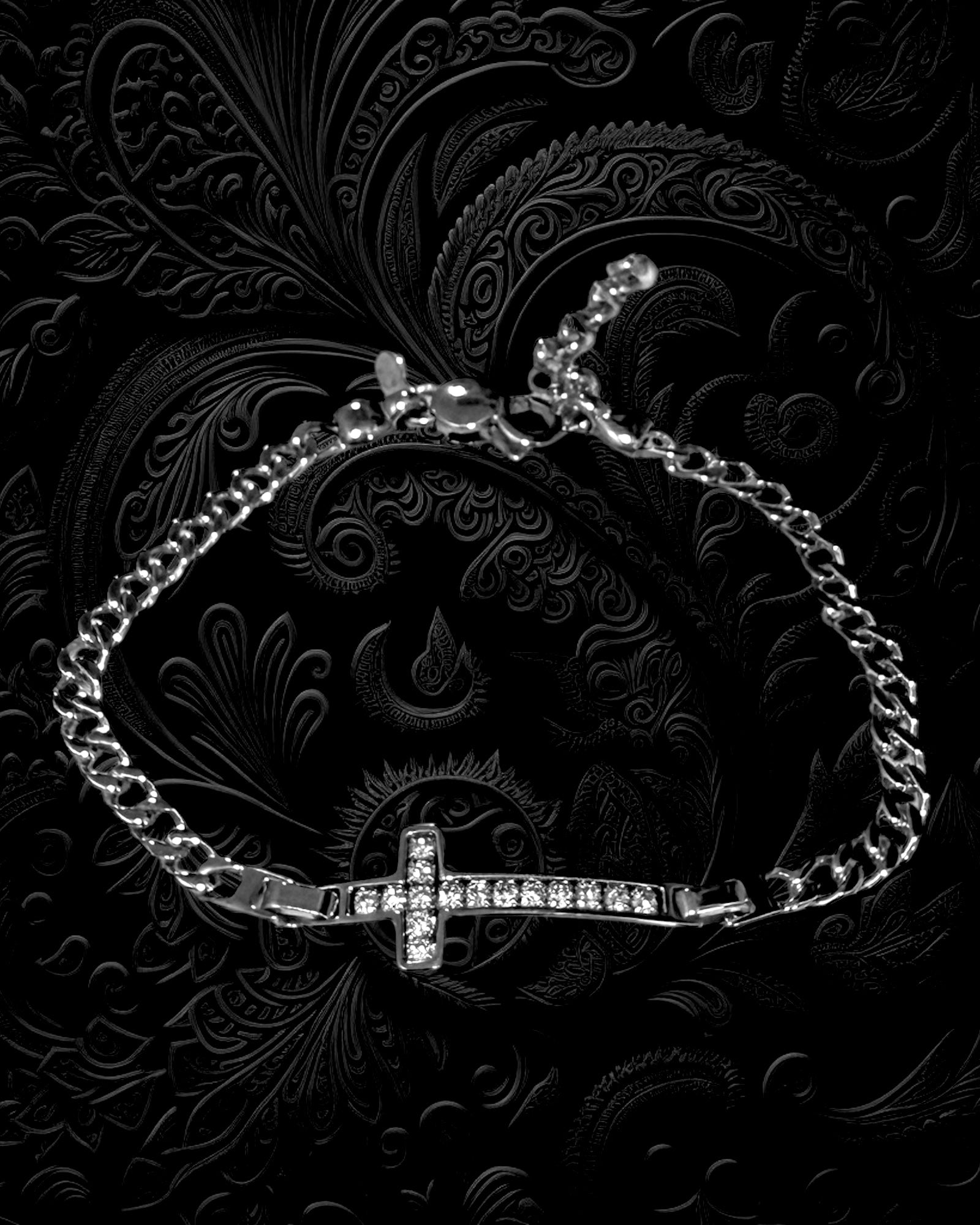 Pulseira Cruz com Pedras em Prata