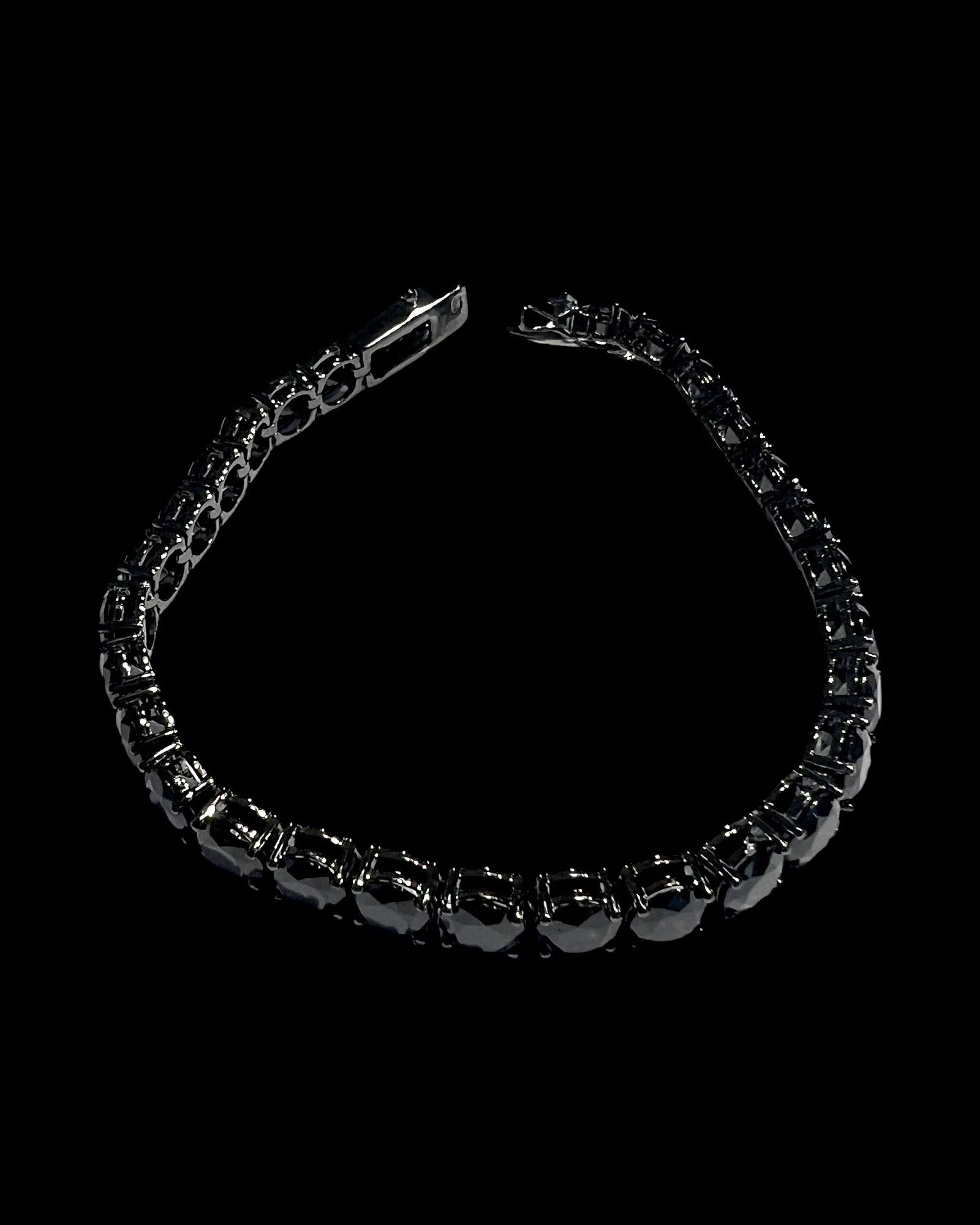 Pulseira Brilhos Pretos em Prata