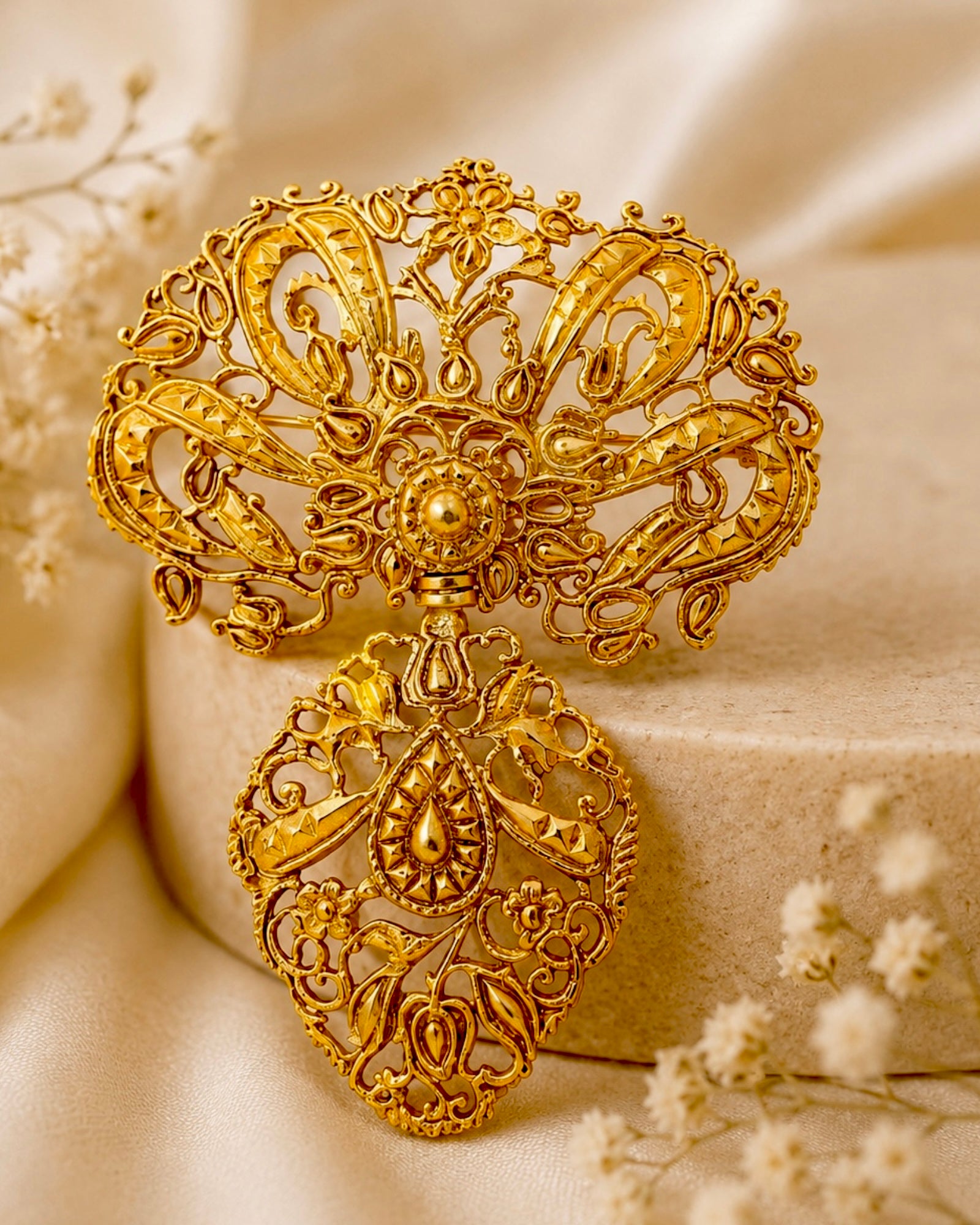 Silver Gilded Filigree Pin / Medal