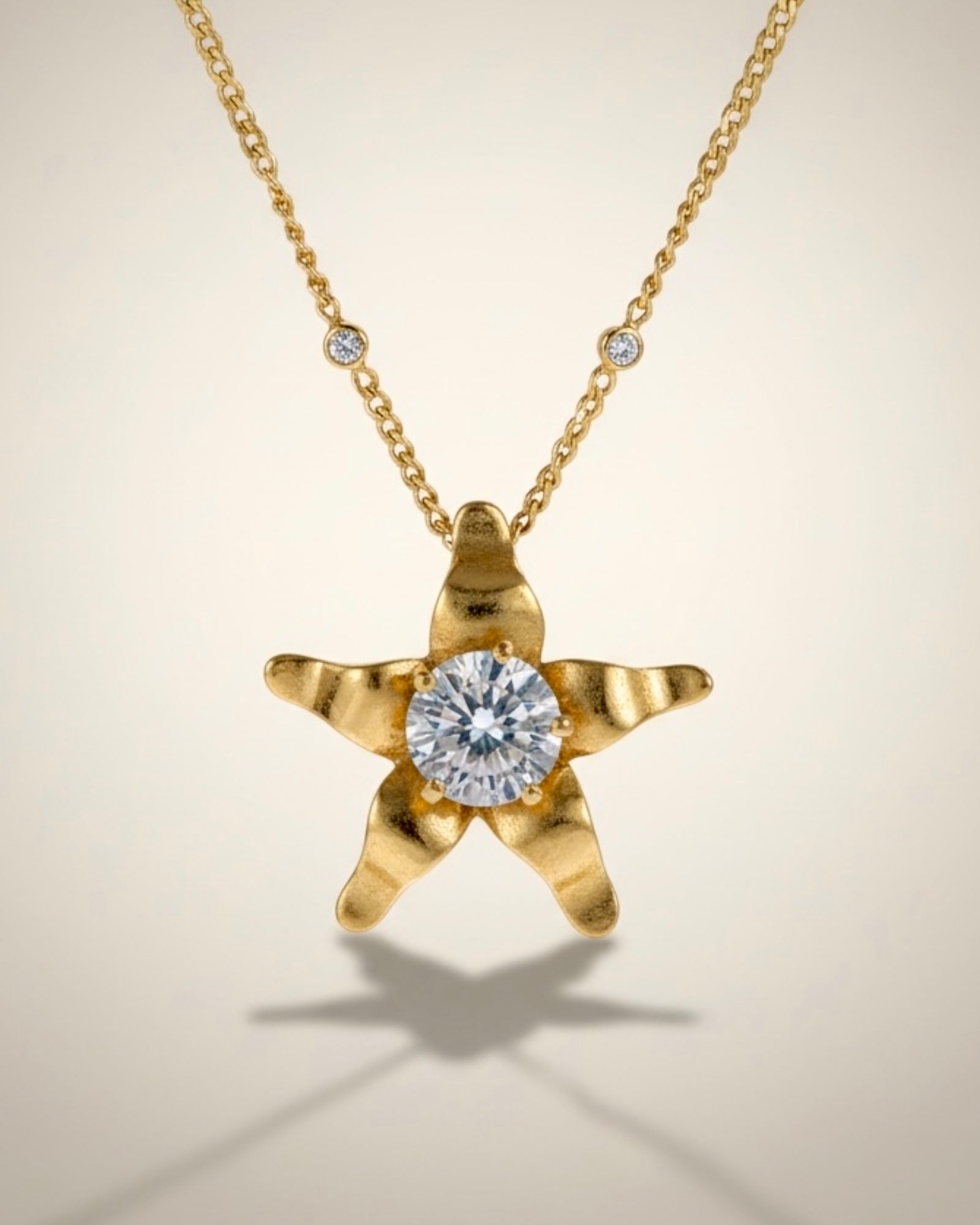 Gold-plated silver flower necklace