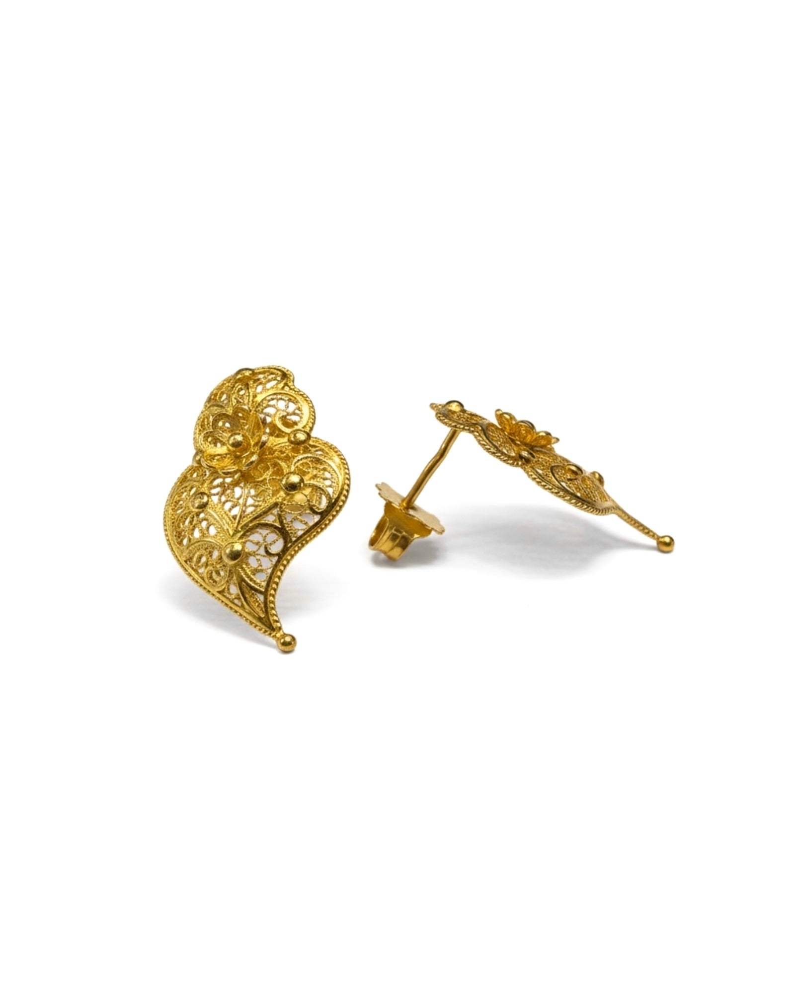 Viana Heart Earrings in Gold
