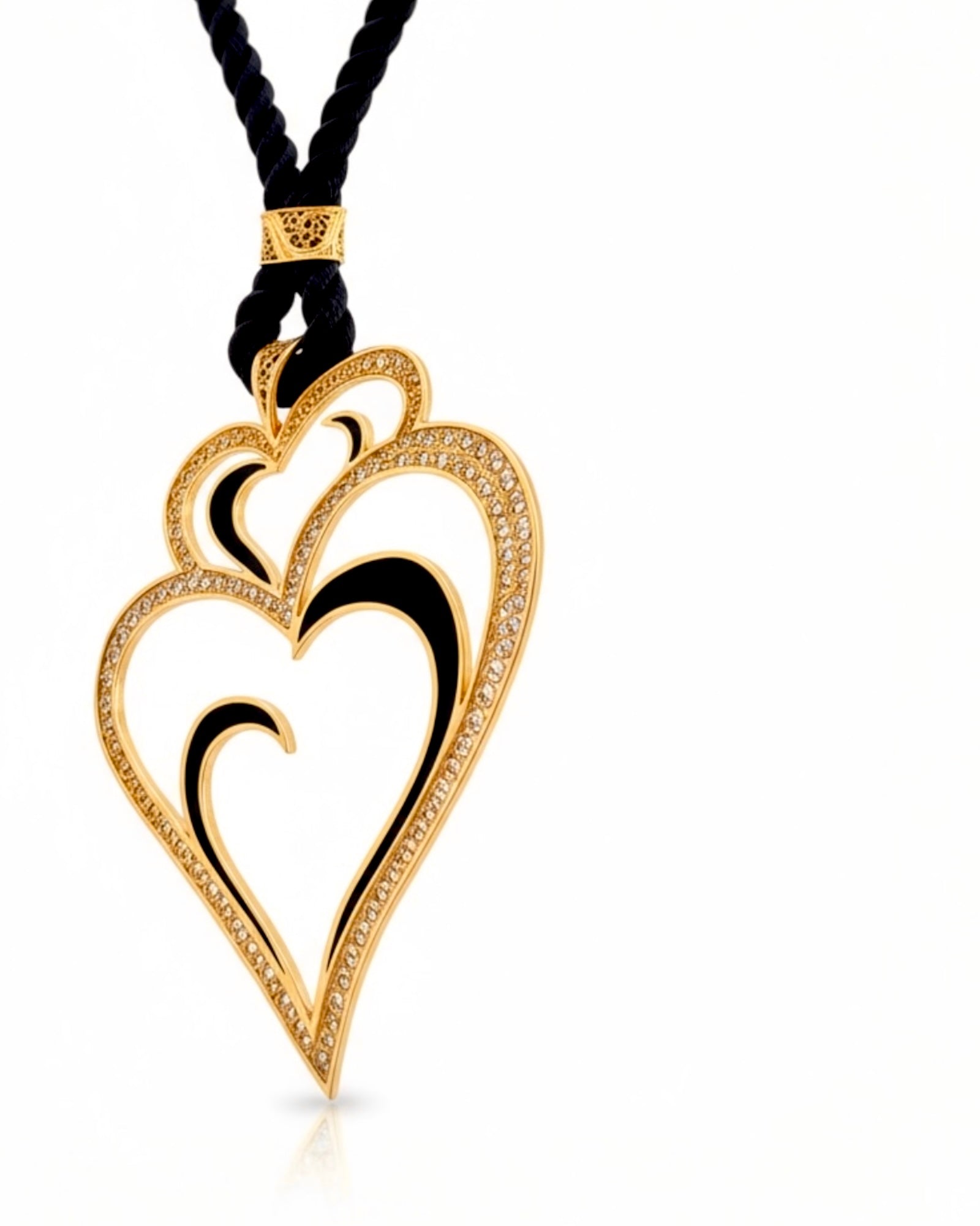 Colar Coração Viana é Amor Com Esmalte Preto