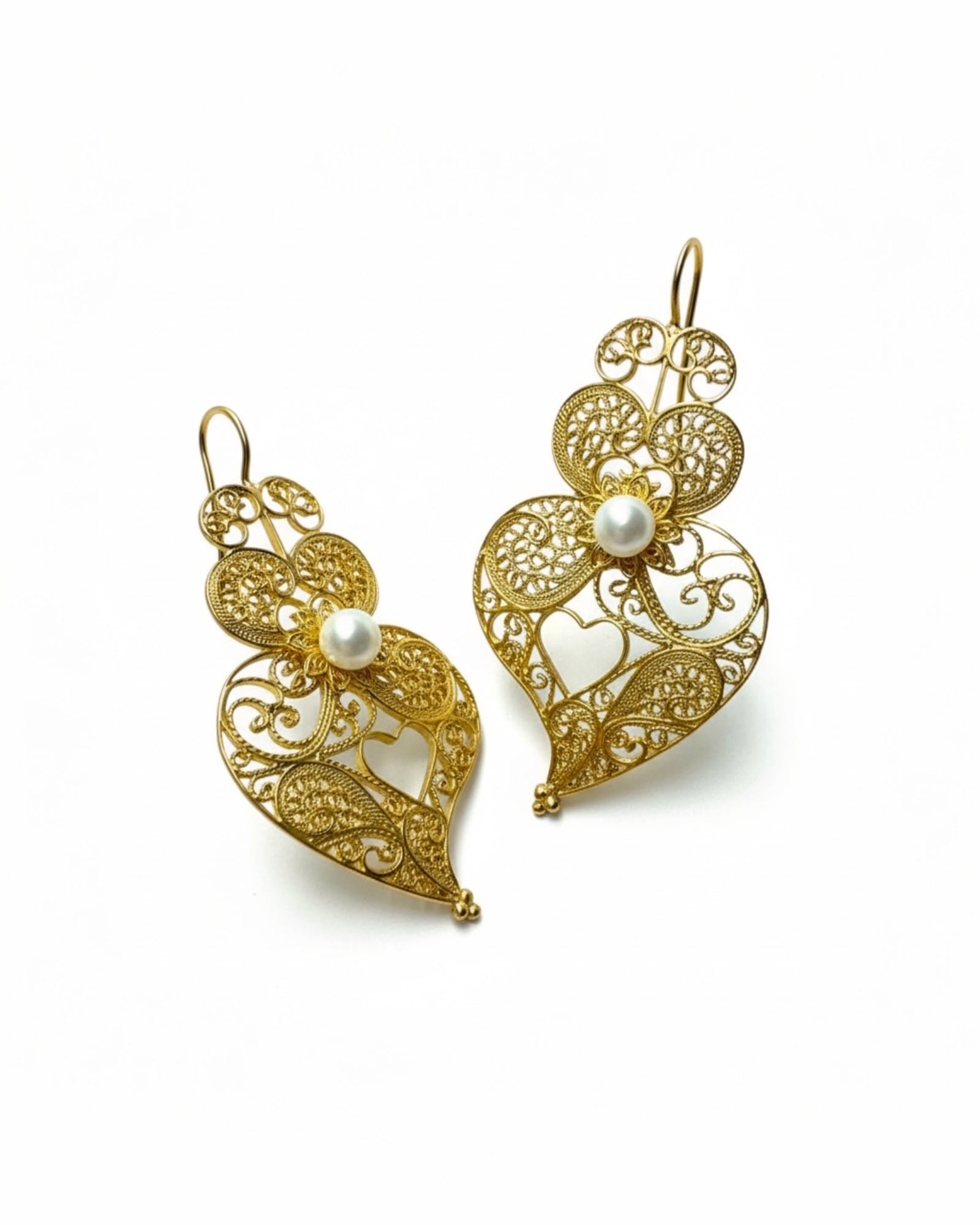 Viana Heart Earrings with Pearls in Gold-Plated Silver