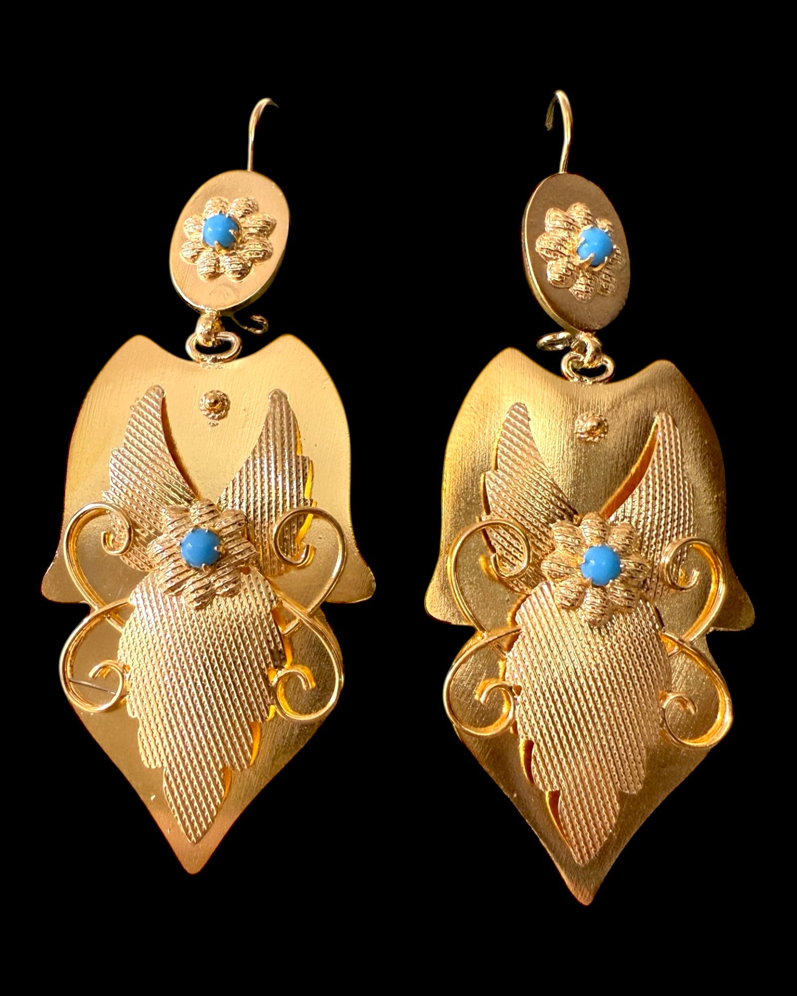 Brincos Barrocos Dourados com Detalhes Azuis