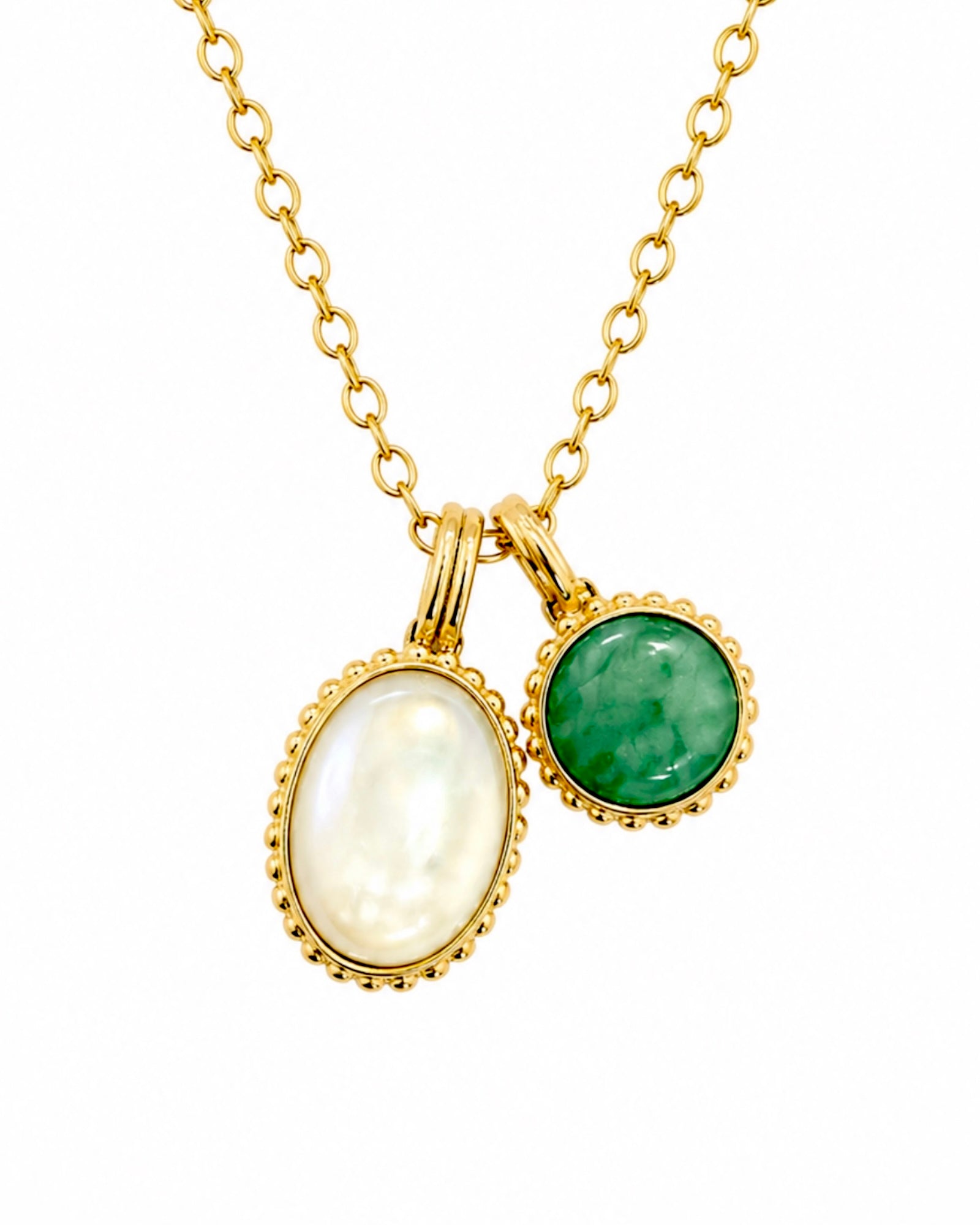 Colar em Prata Dourada com Madrepérola e Pedra Verde