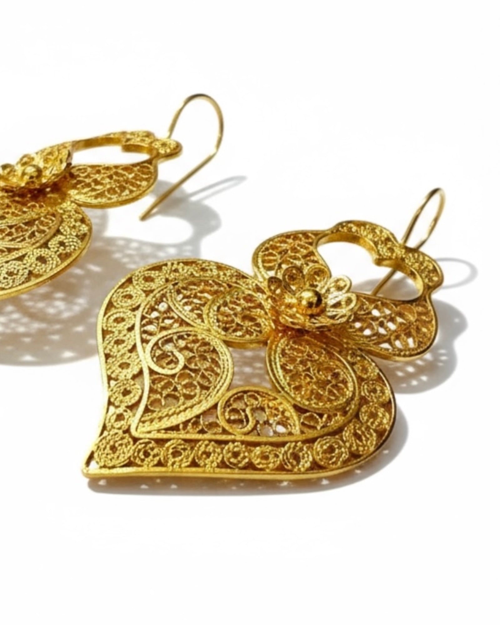 Viana Heart Earrings in Gold-Plated Silver
